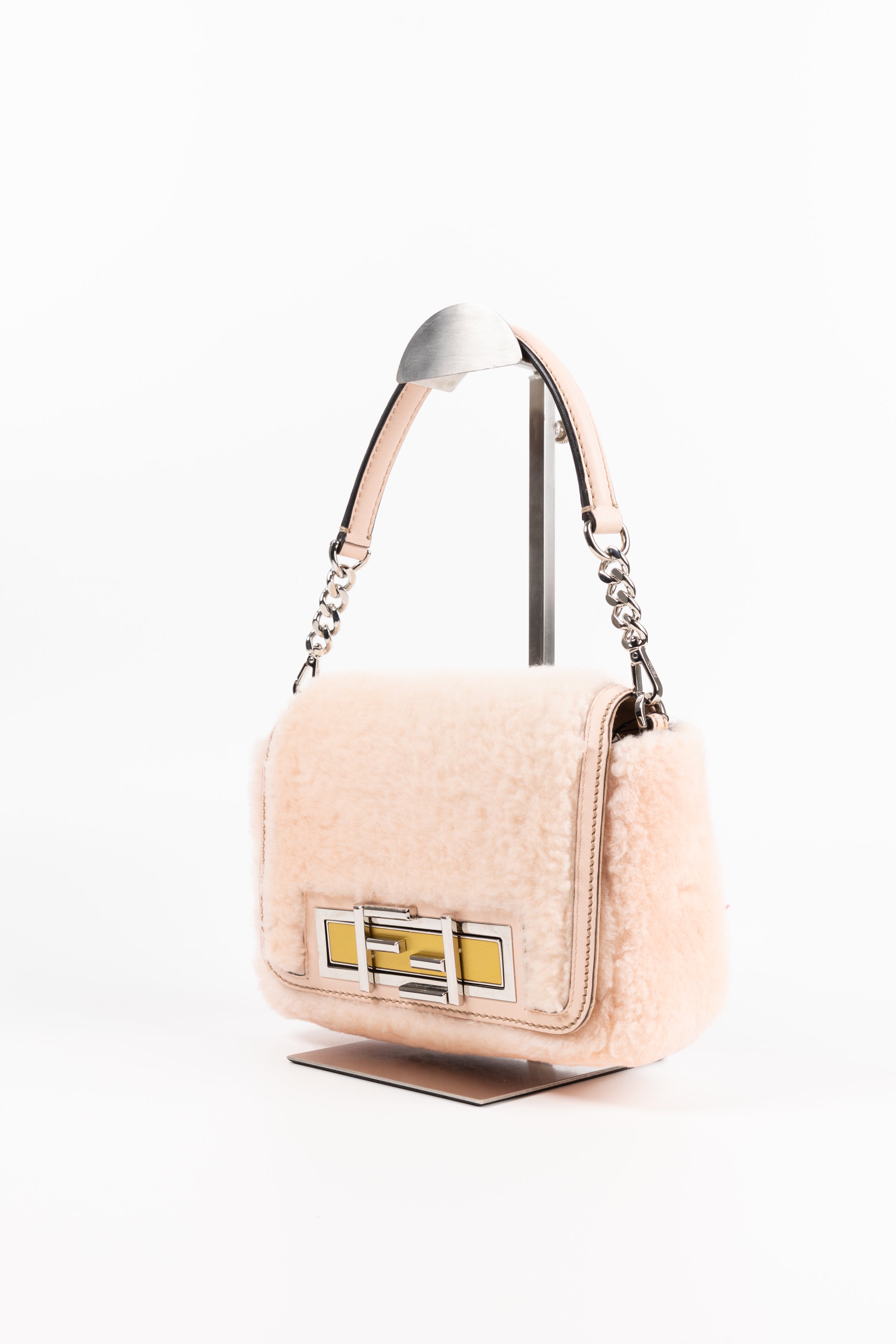 Fendi Baguette Montone Rosa