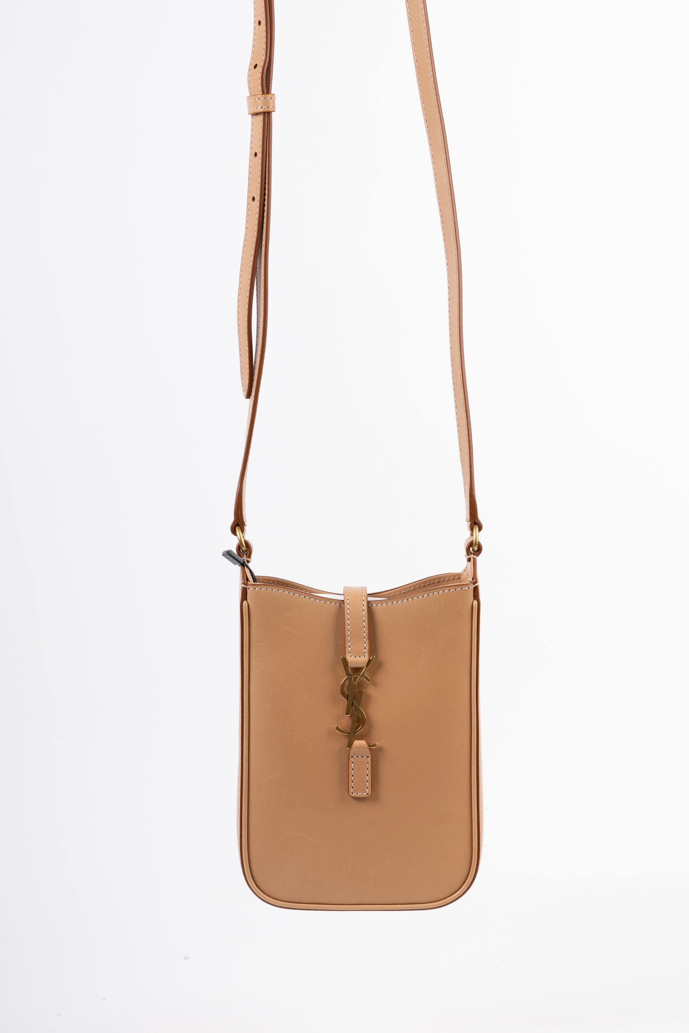Saint Laurent Mini Le 5 à 7 Bucket Dark Beige