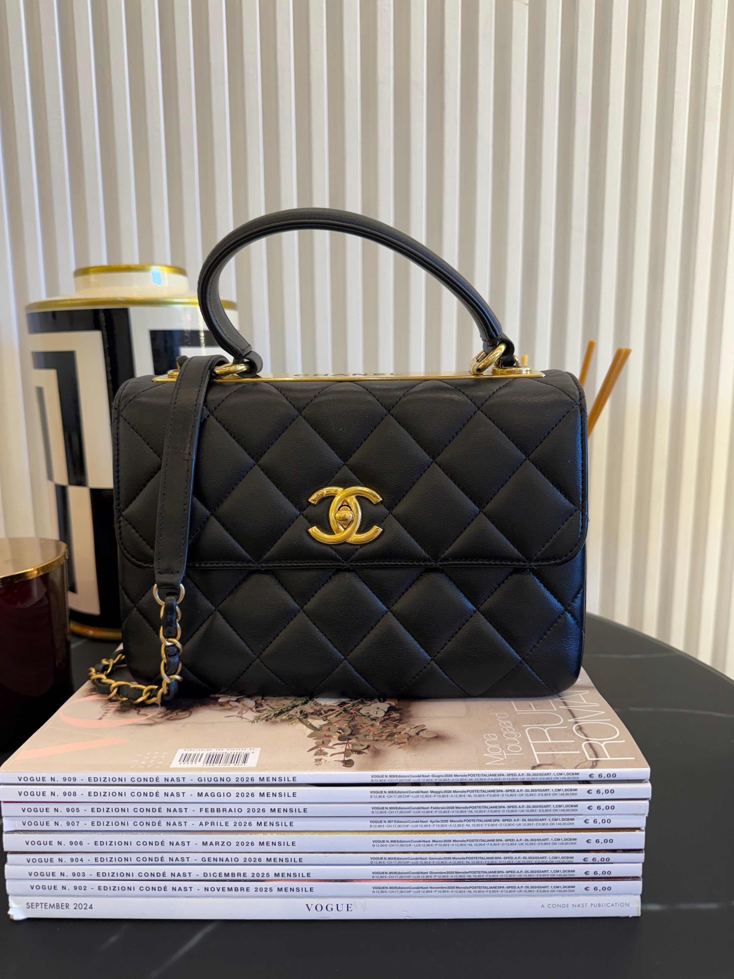 CHANEL TRENDY NERA