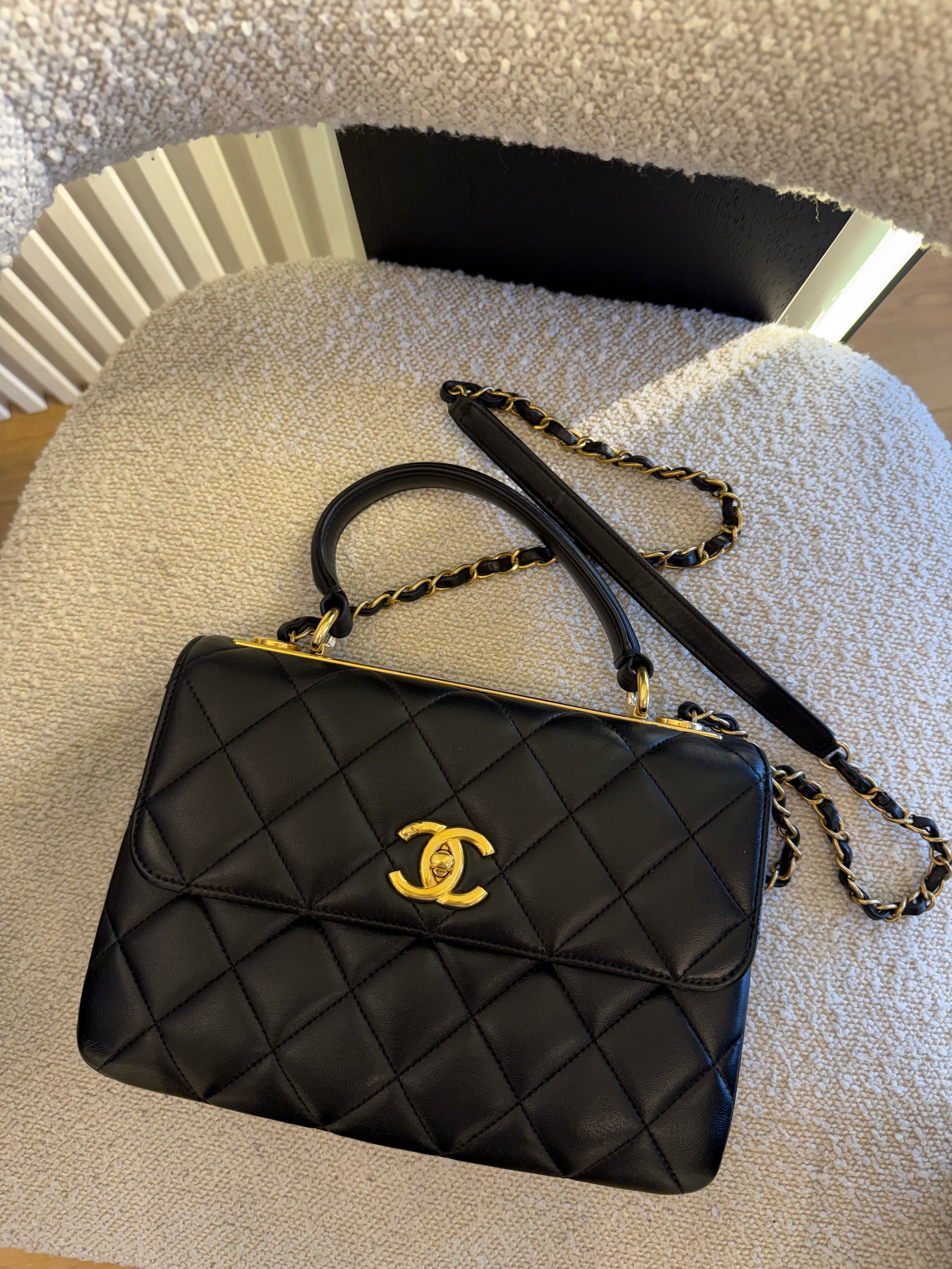 CHANEL TRENDY NERA