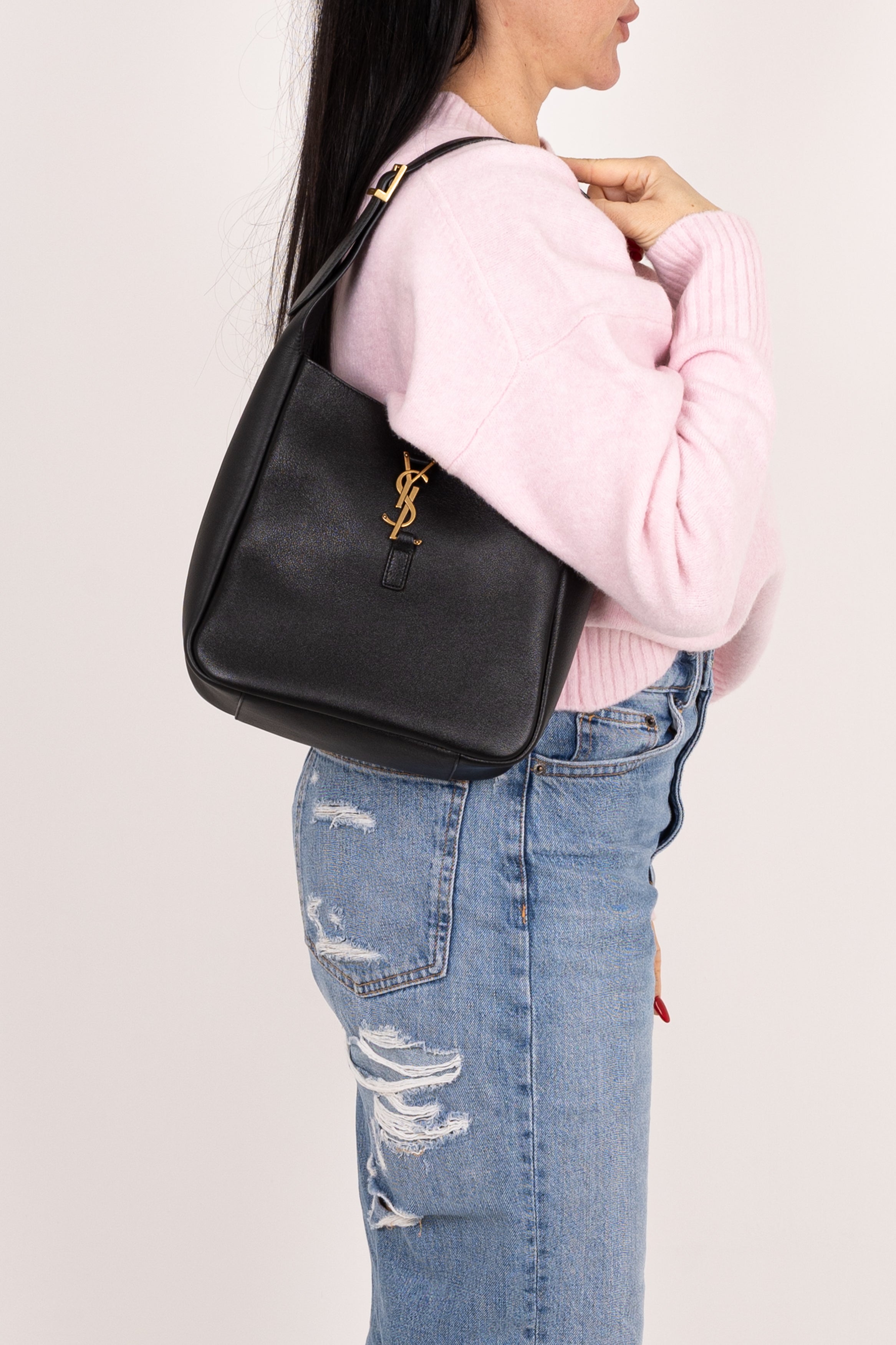 Saint Laurent Le 5 à 7 Small Nera