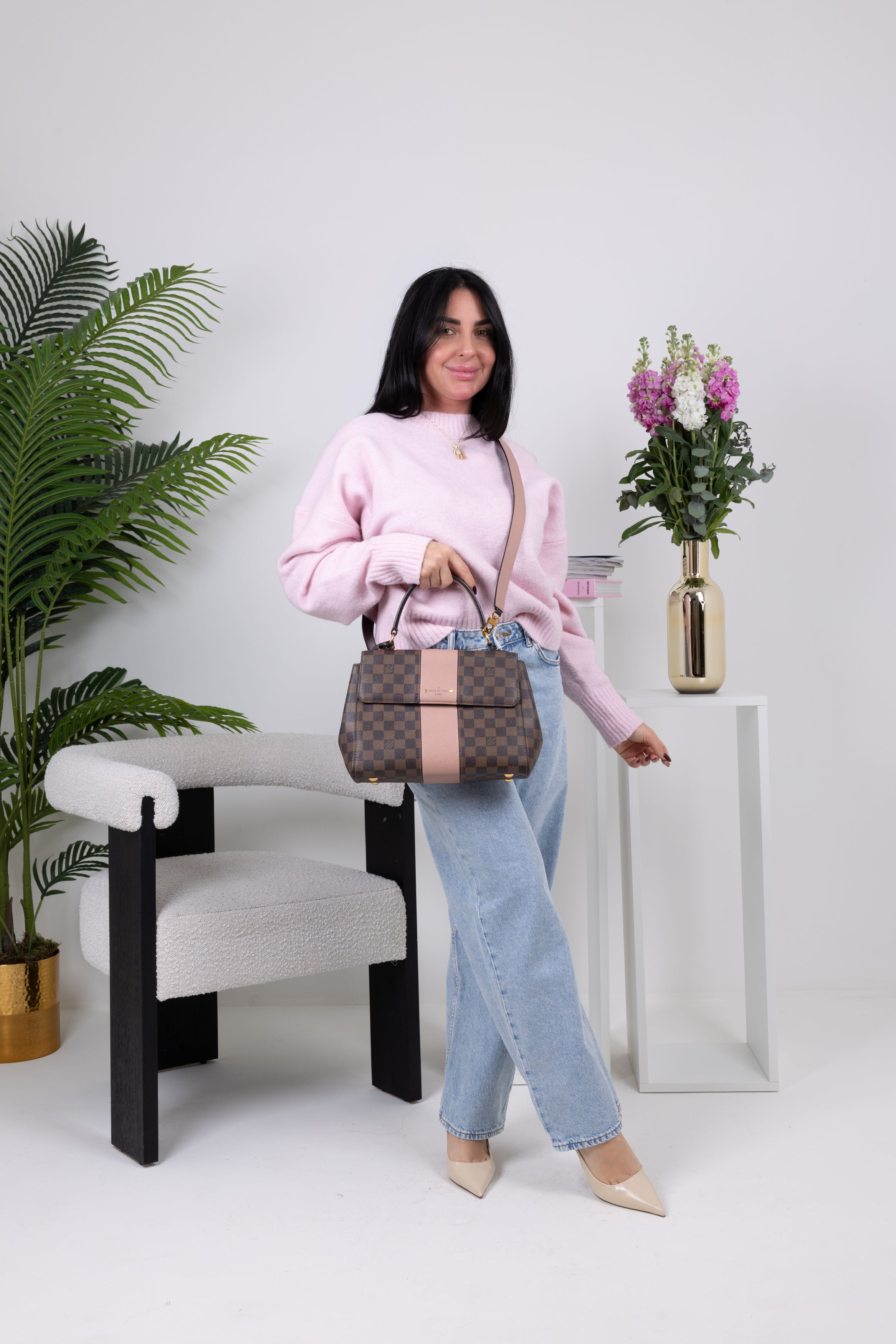 LOUIS VUITTON BOND STREET MM