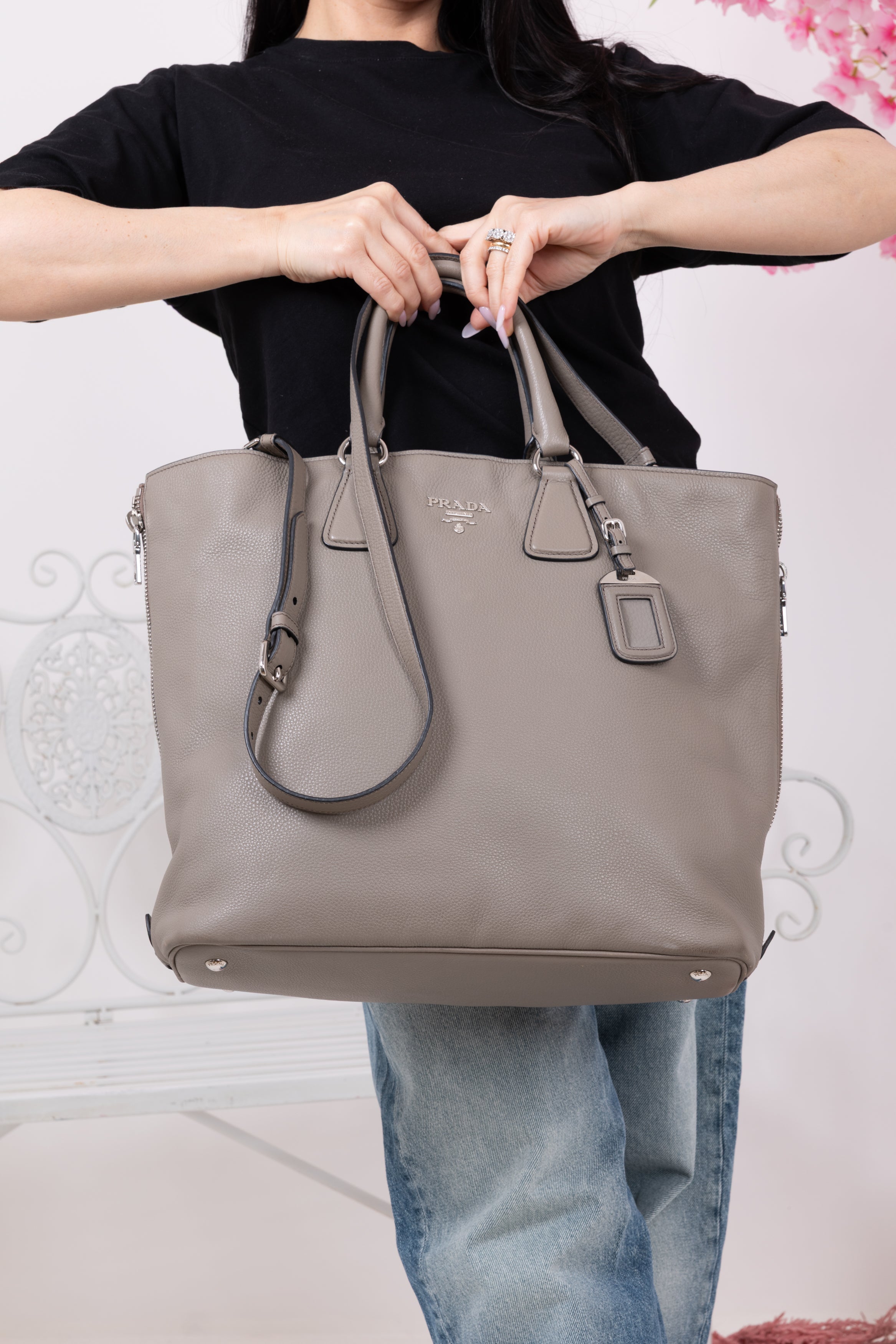 PRADA TOTE TORTORA
