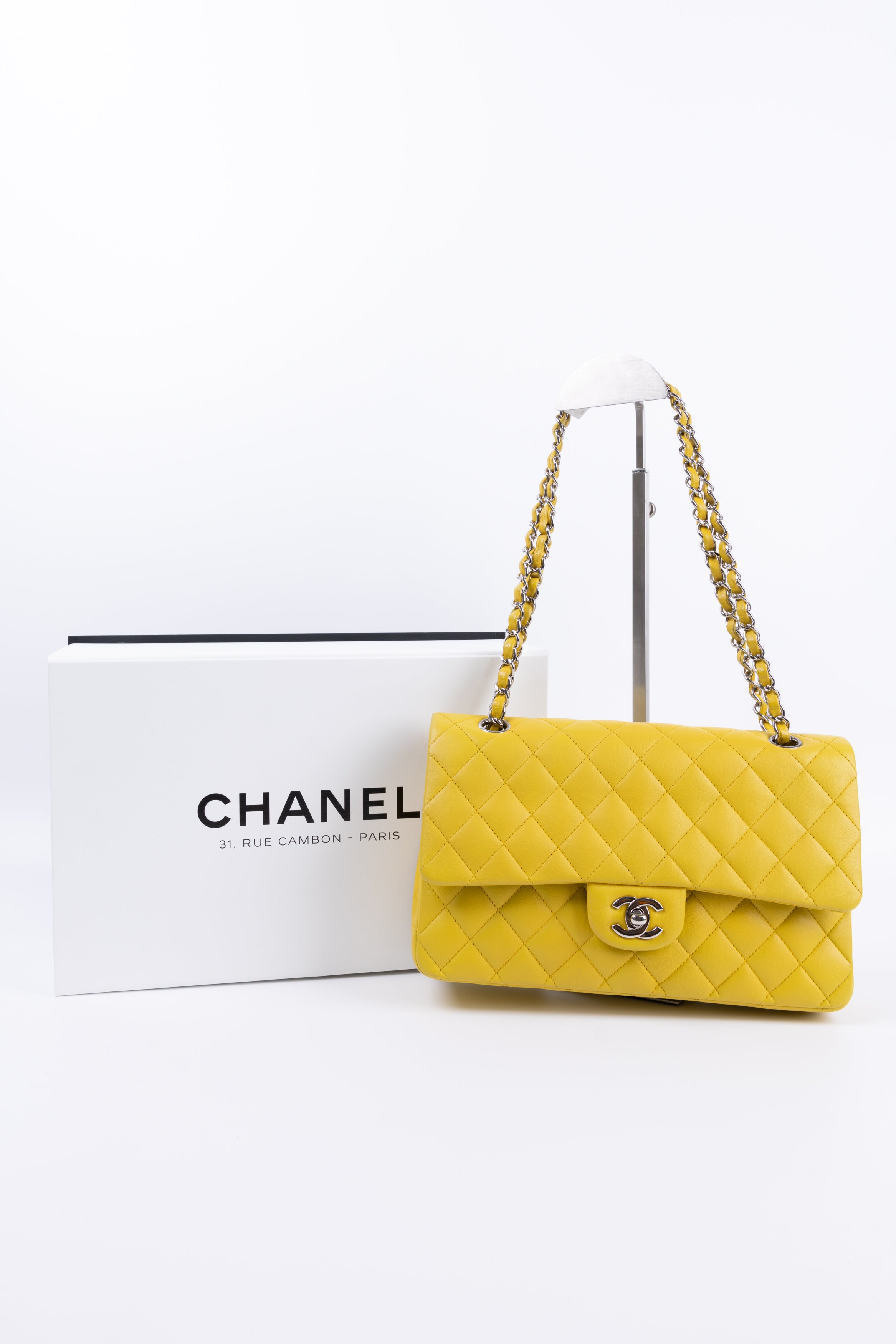 CHANEL 11.12 GIALLA