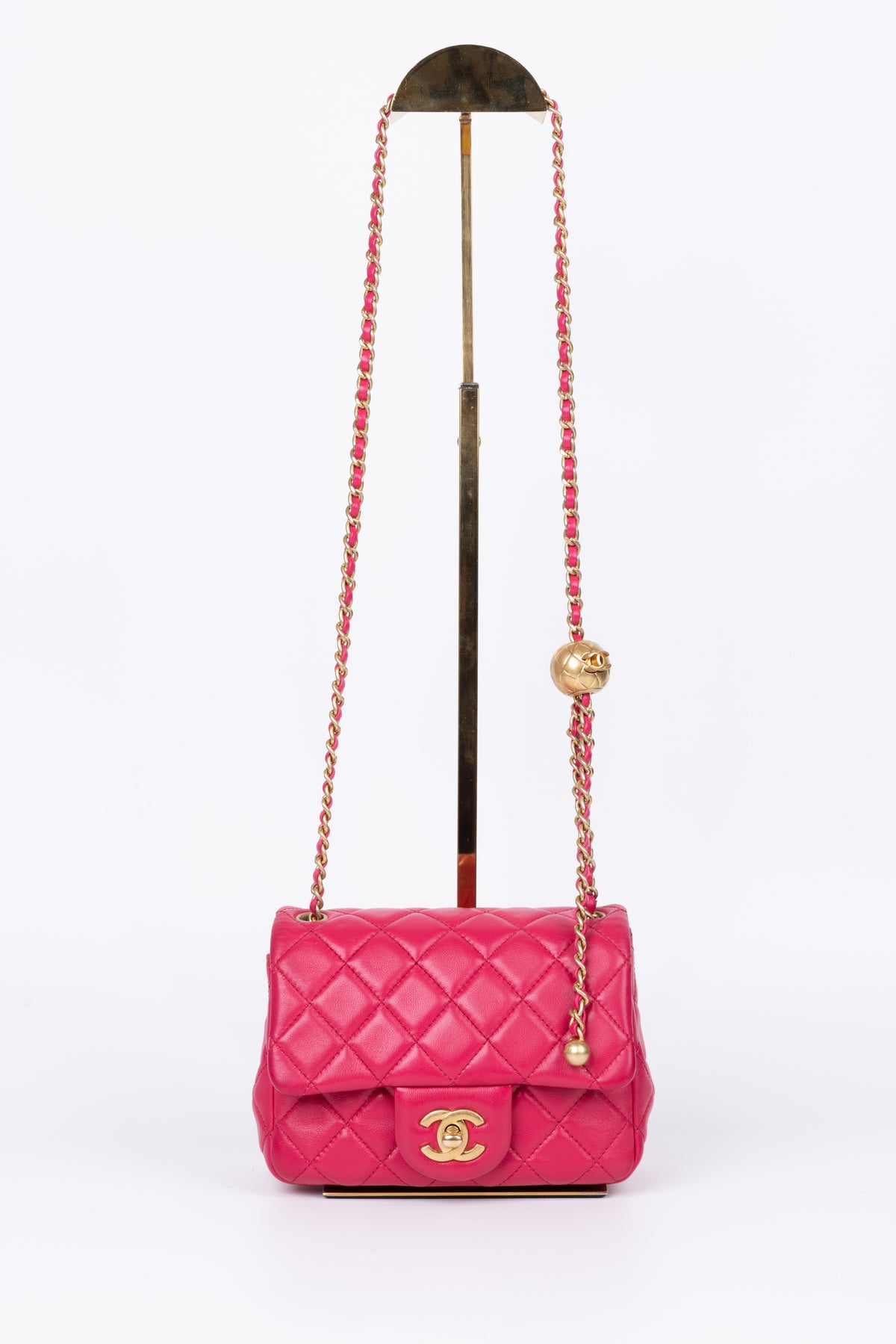 CHANEL MINI SQUARE SFERA MAGENTA