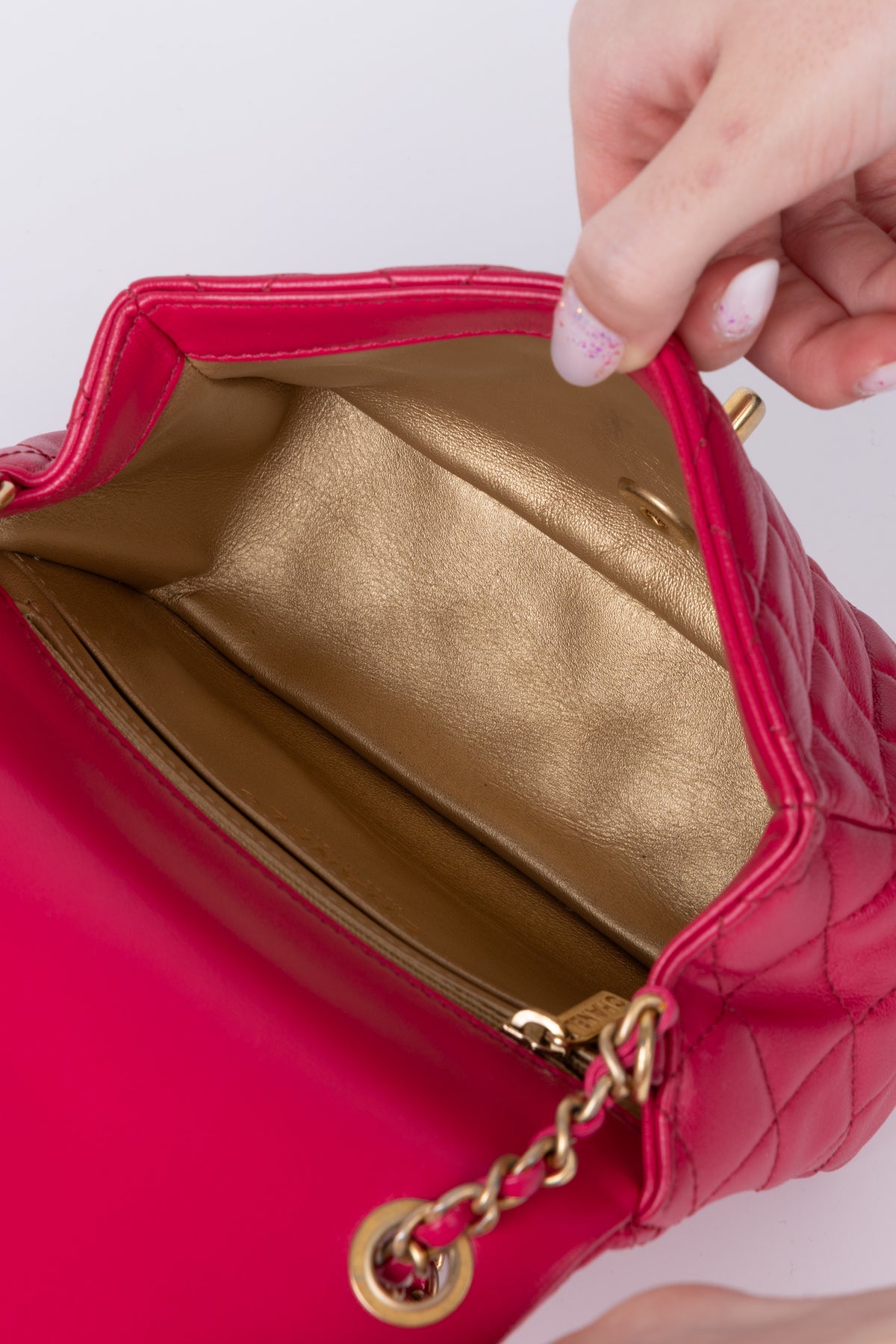 CHANEL MINI SQUARE SFERA MAGENTA