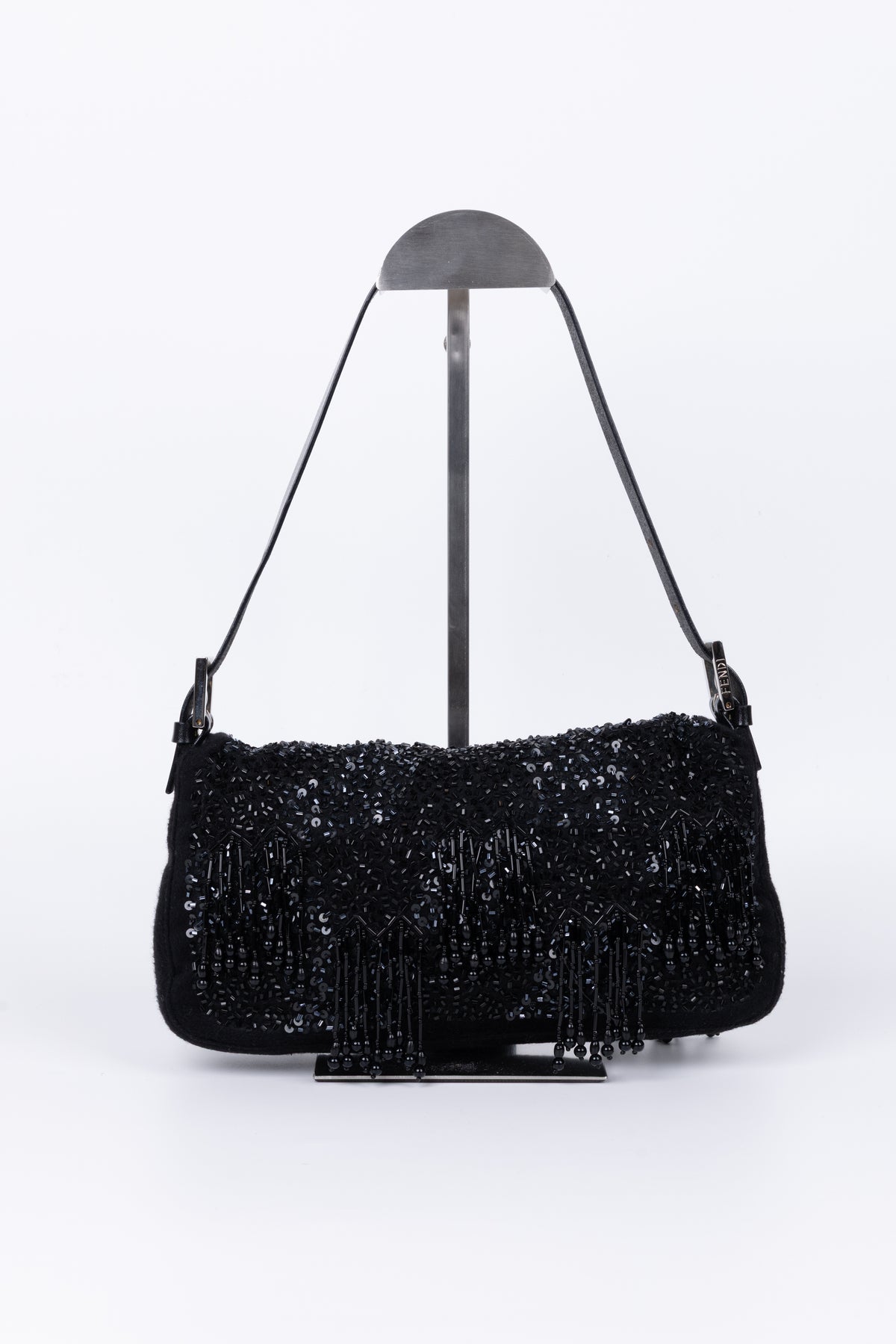 FENDI BAGUETTE IN LANA CON PERLINE