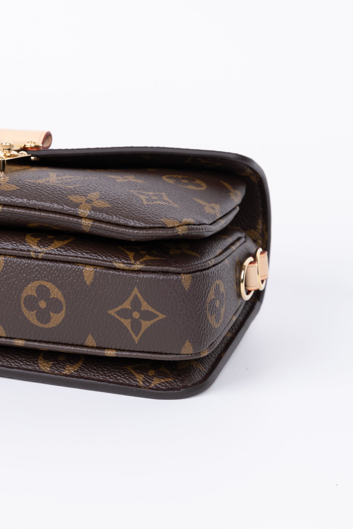 LOUIS VUITTON MÉTIS EAST-WEST
