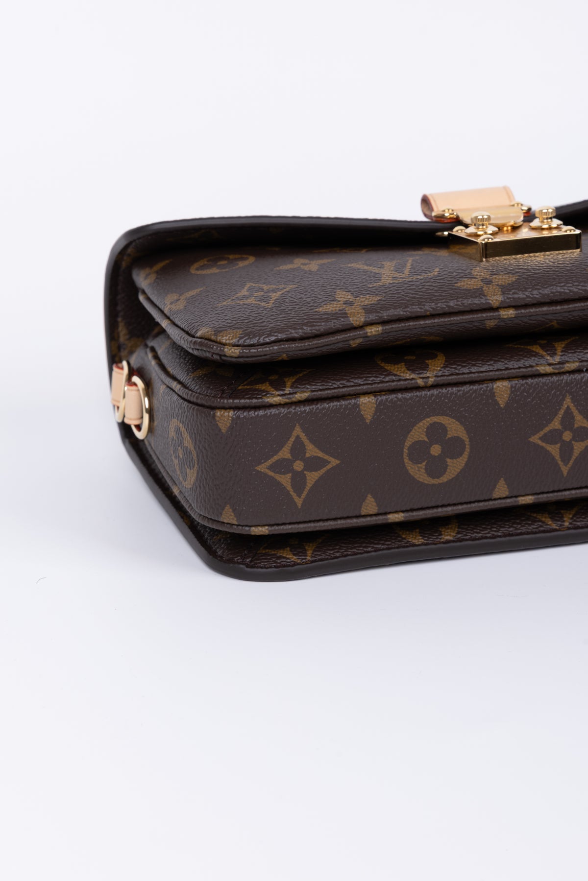 LOUIS VUITTON MÉTIS EAST-WEST
