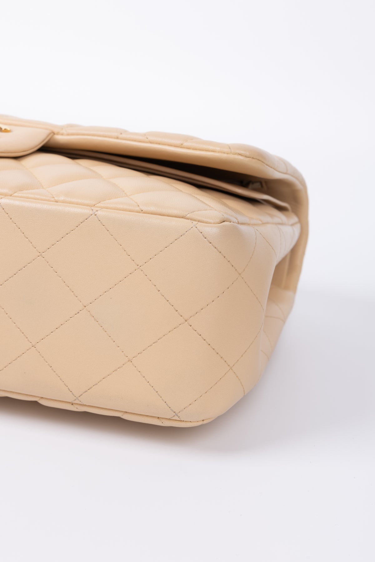 CHANEL JUMBO BEIGE