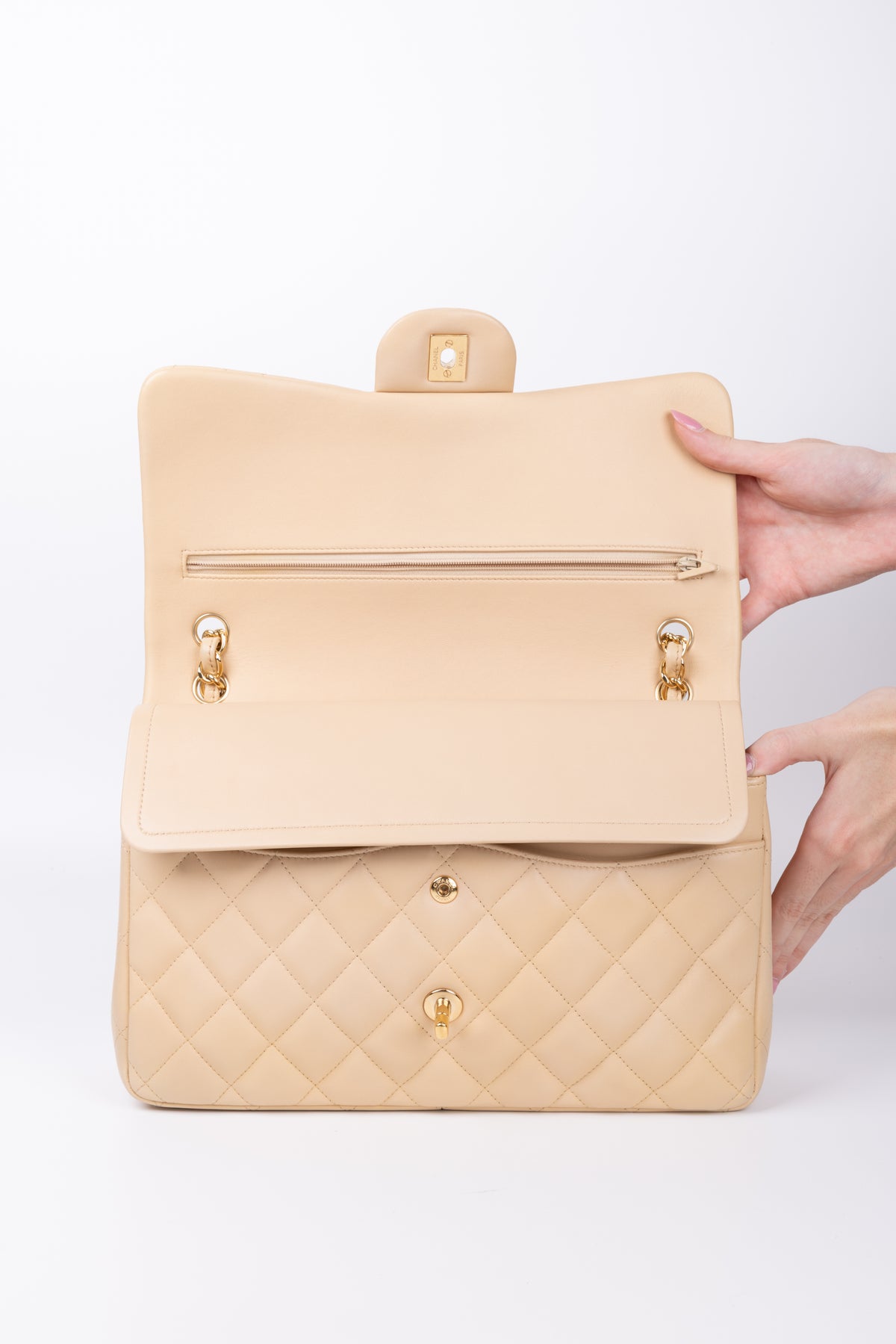 CHANEL JUMBO BEIGE