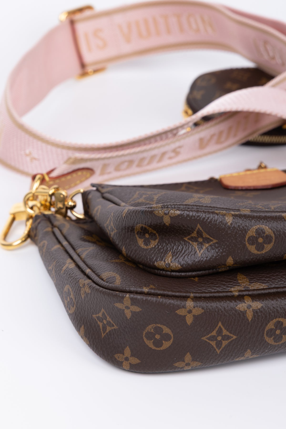 LOUIS VUITTON MULTI POCHETTE ROSA