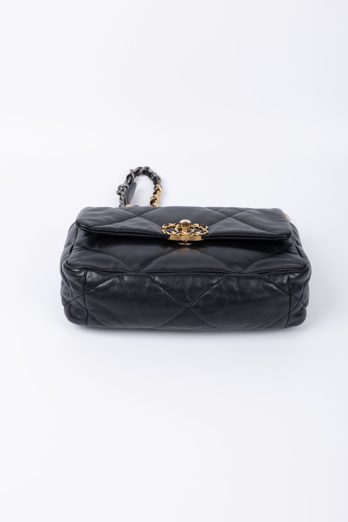CHANEL19 SMALL