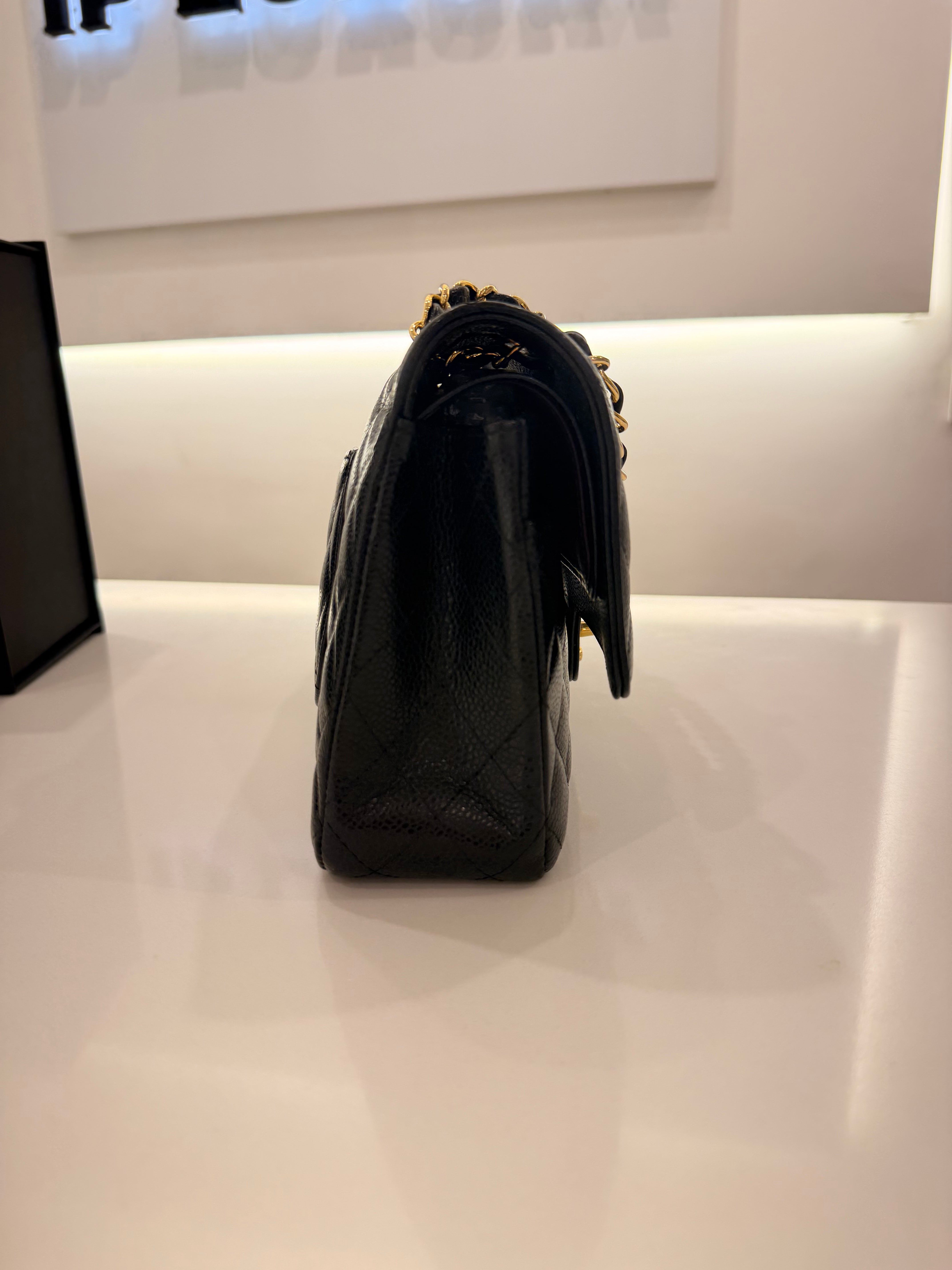 CHANEL 11.12 NERA/ORO CAVIAR