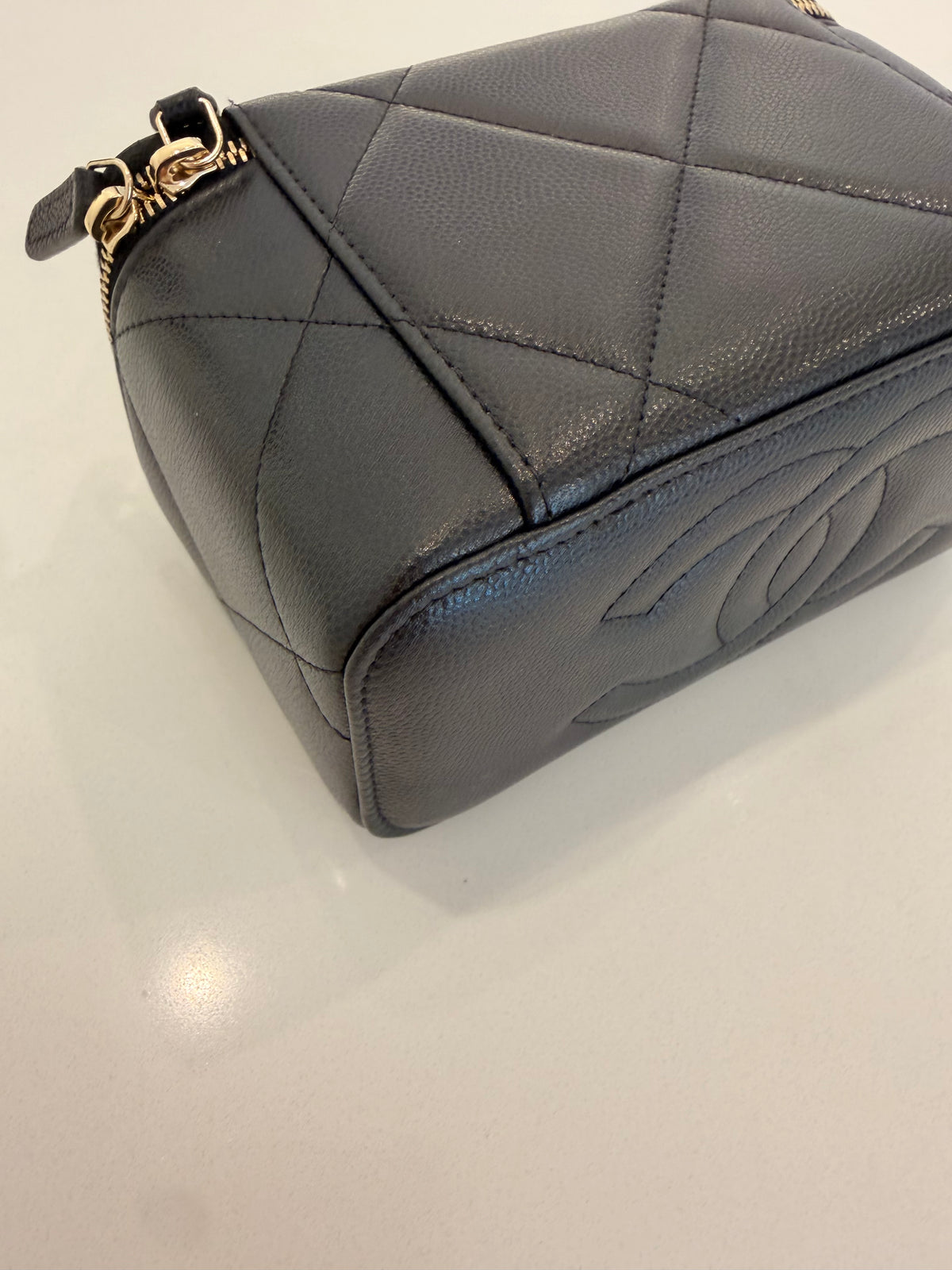 CHANEL TOP HANDLE VANITY CAVIAR NERO