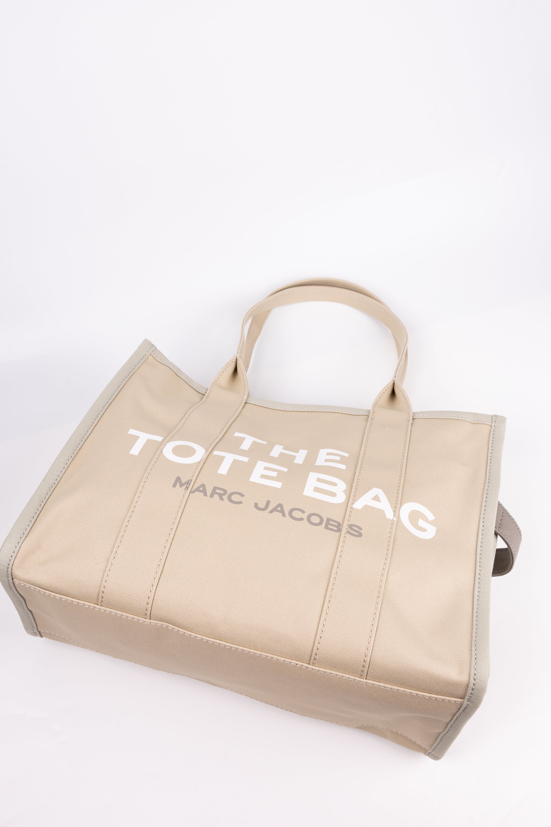 Marc Jacobs The Tote Bag Grande Beige in Tela