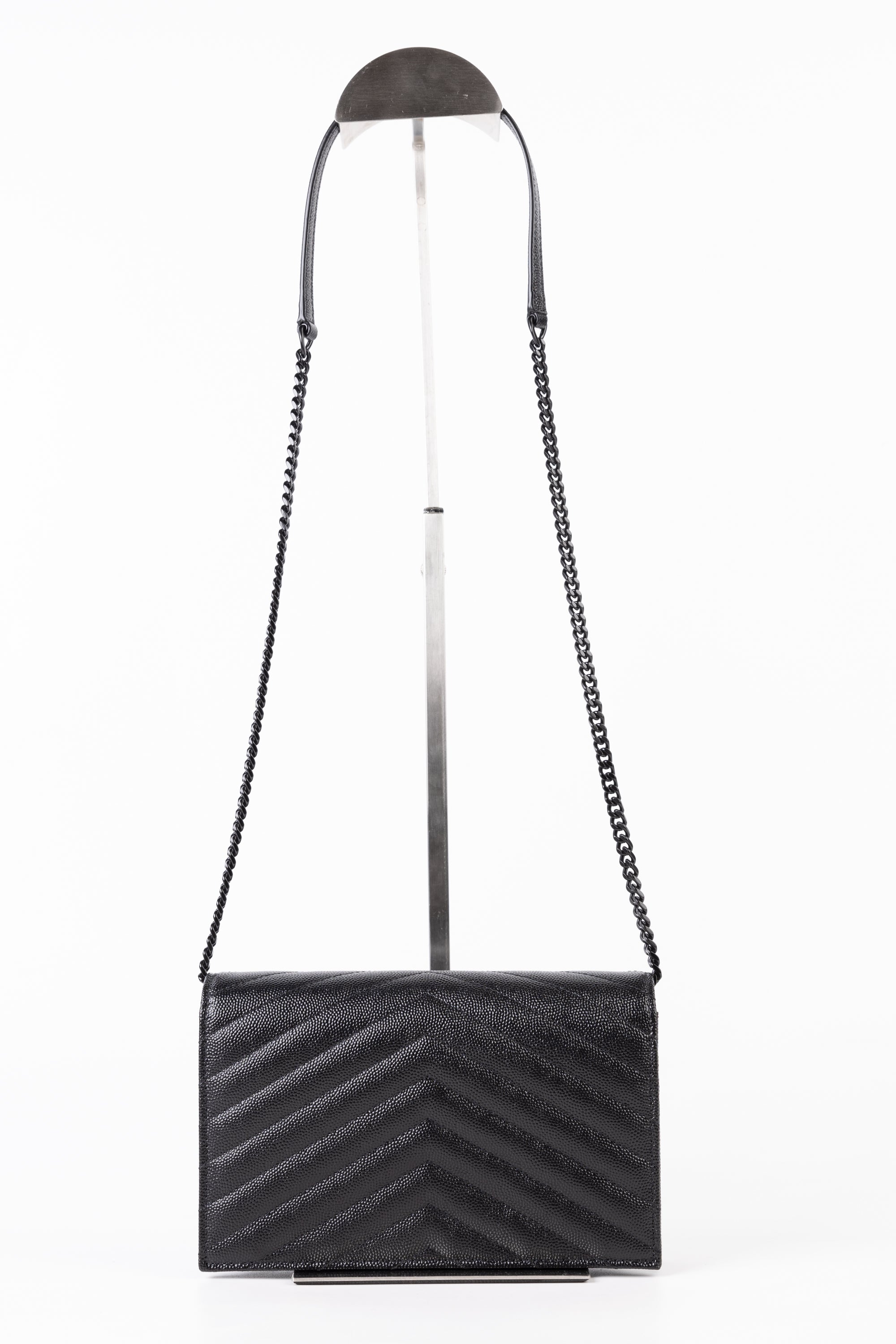 Saint Laurent pochette envelope con catena nero/nero