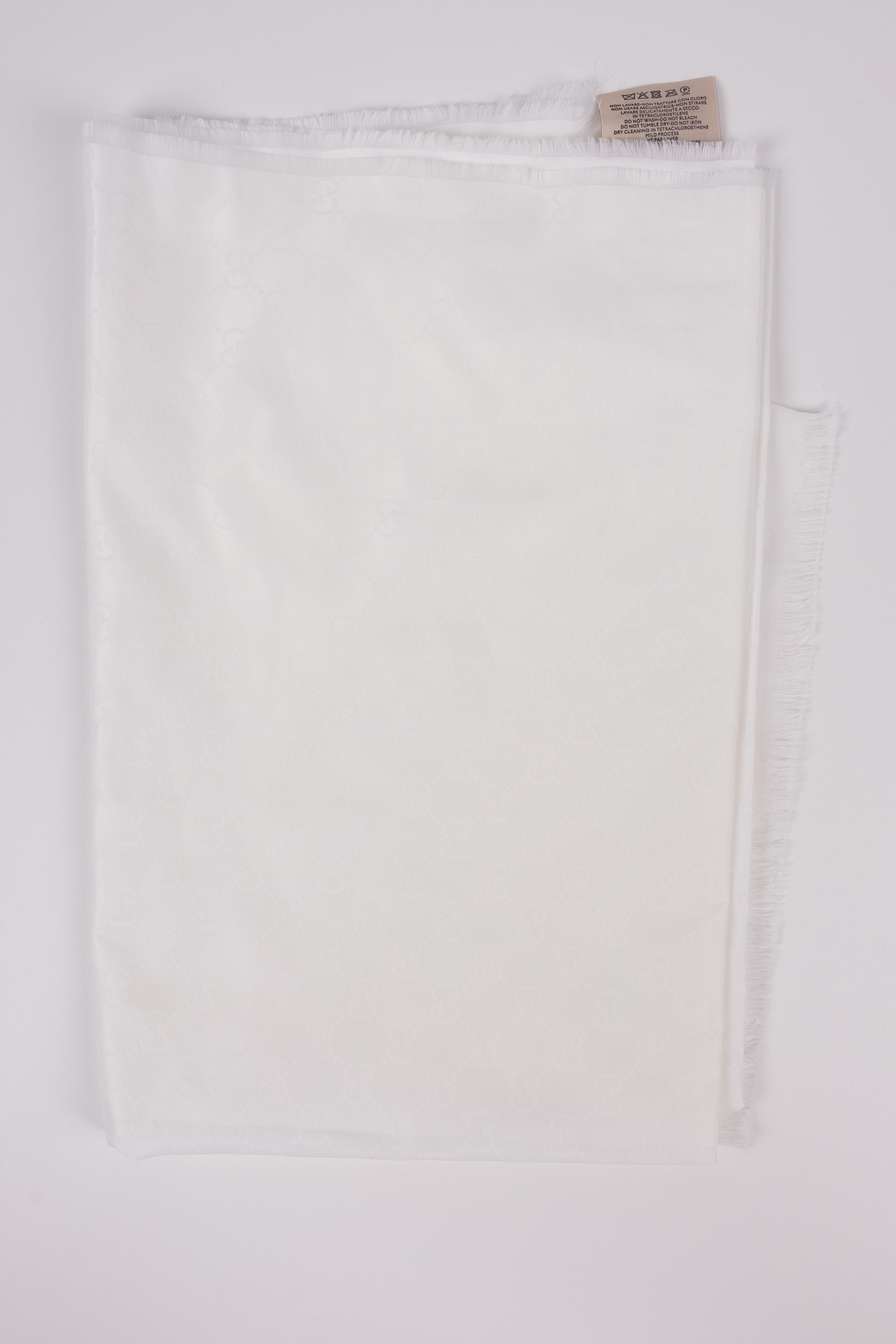 Gucci GG Bianca Seta Opaca 68