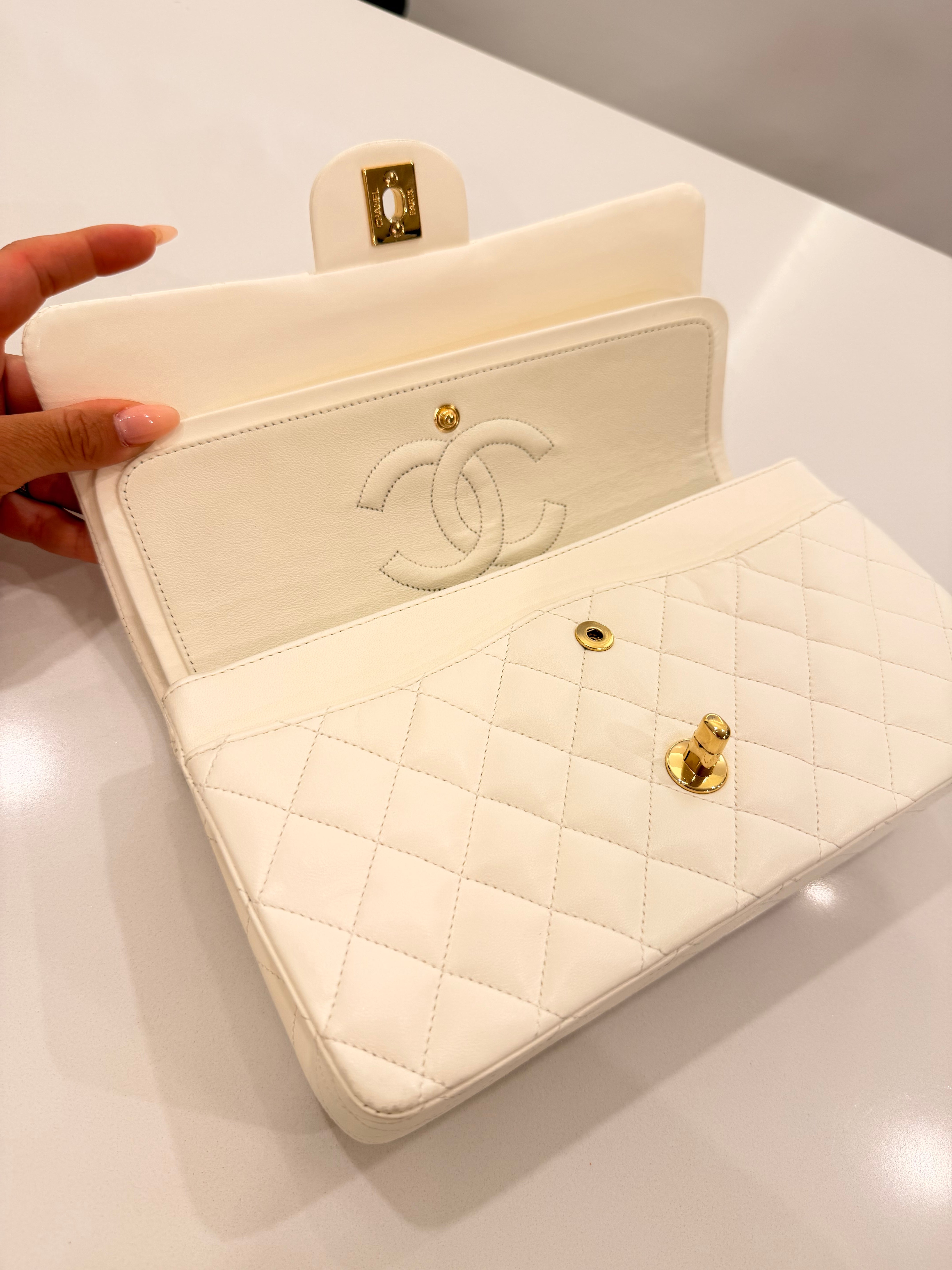 CHANEL 11.12 BIANCA