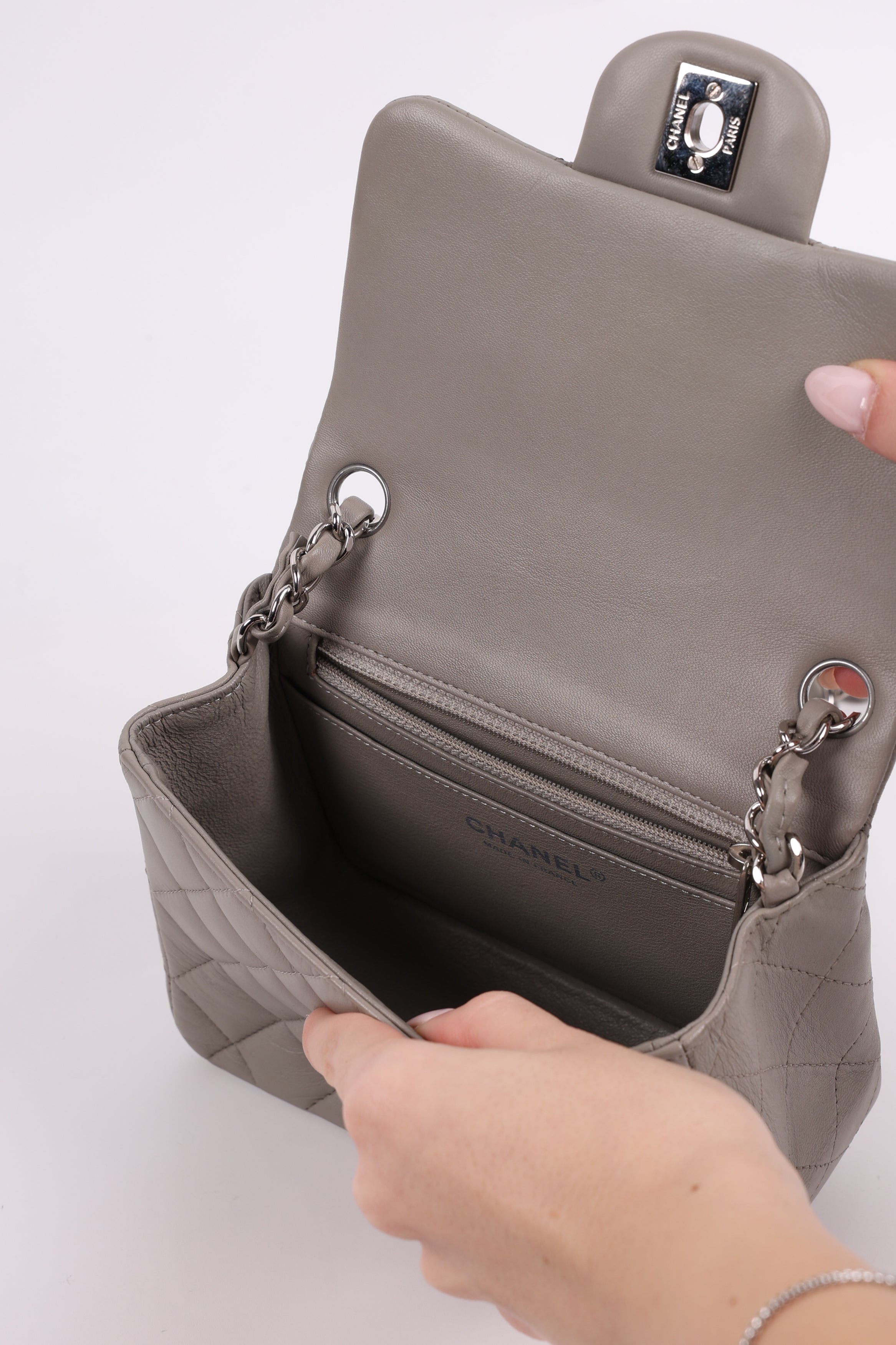 Chanel Mini Square Grigia