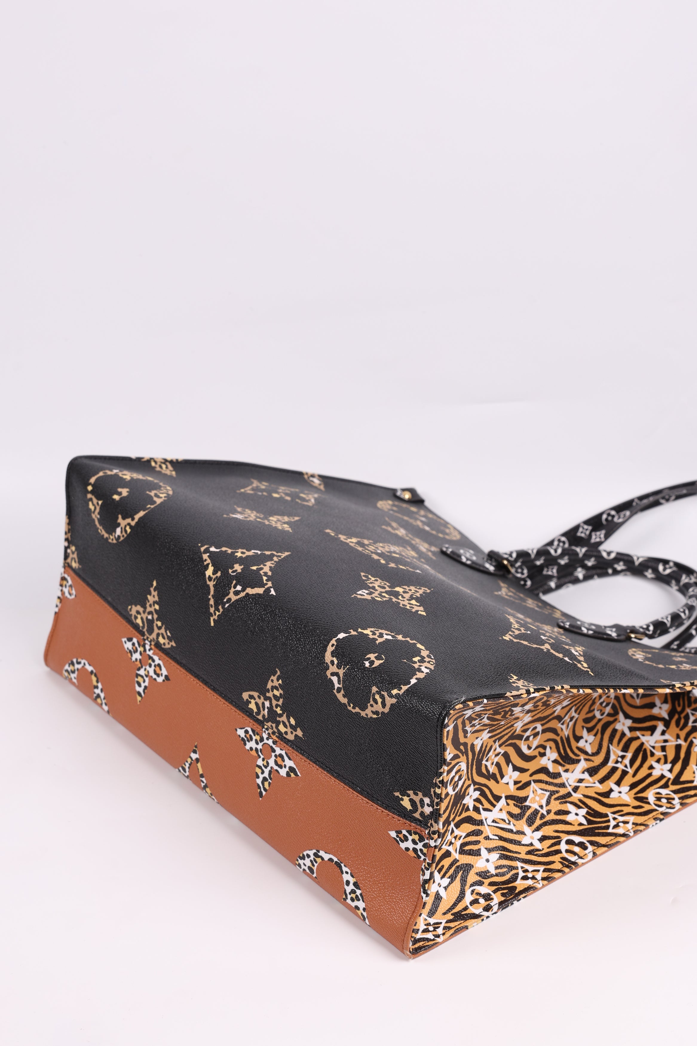 Louis Vuitton OnTheGo GM