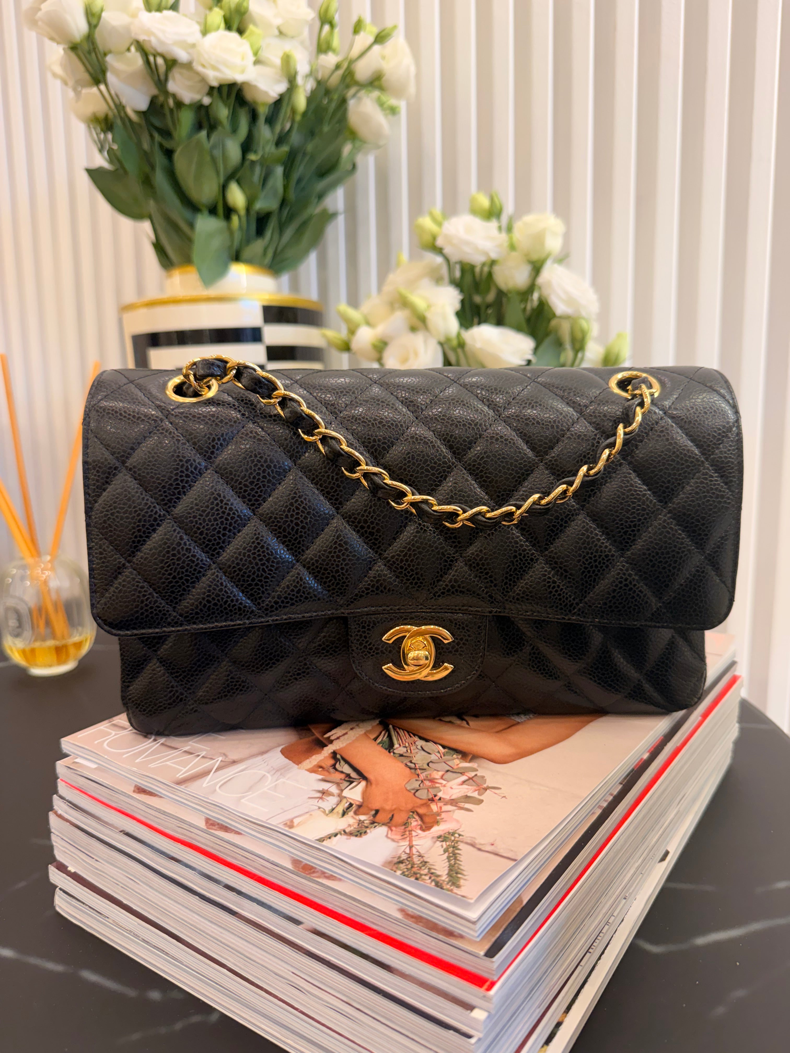 CHANEL 11.12 NERA/ORO CAVIAR