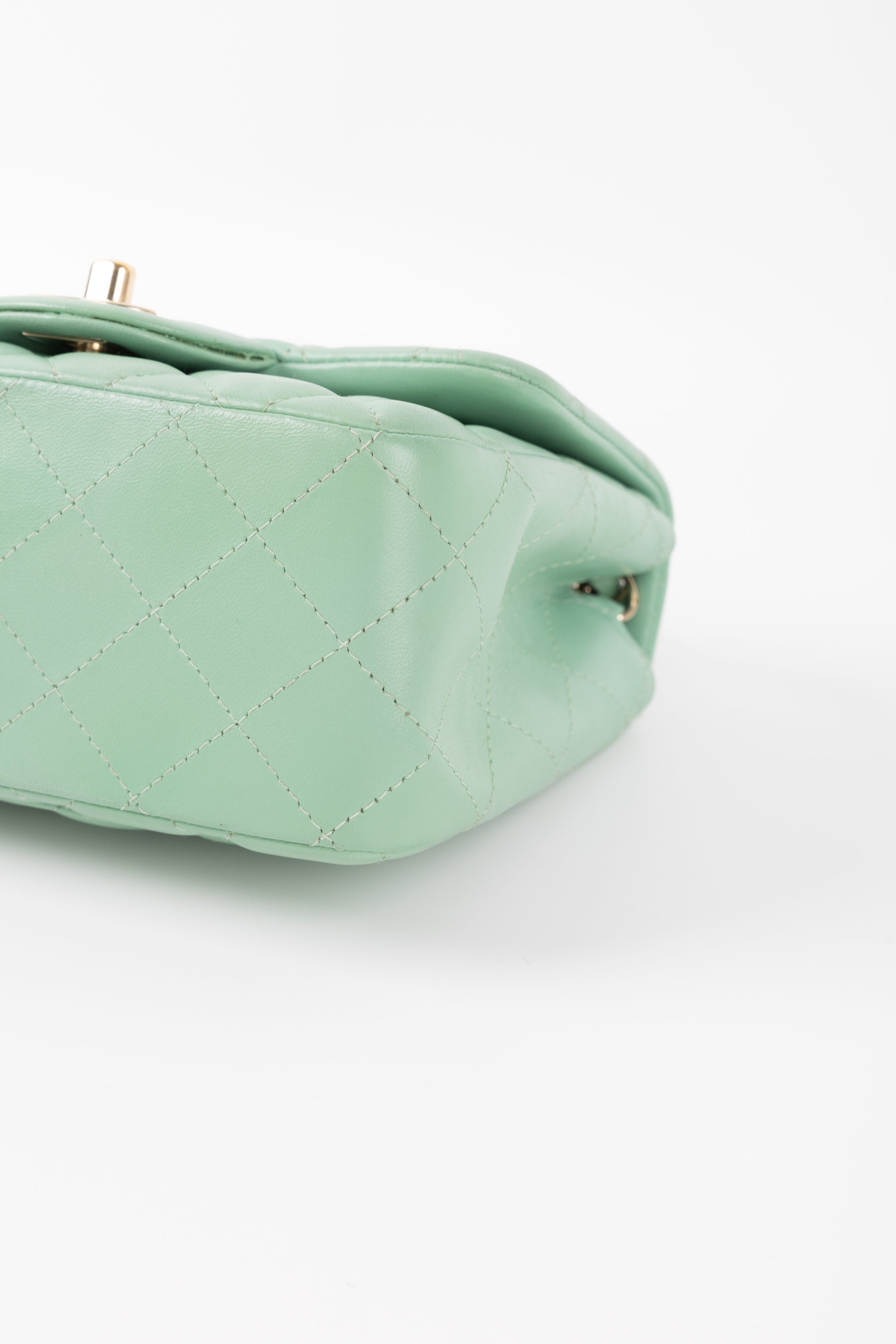 CHANEL MINI SQUARE VERDE MENTA