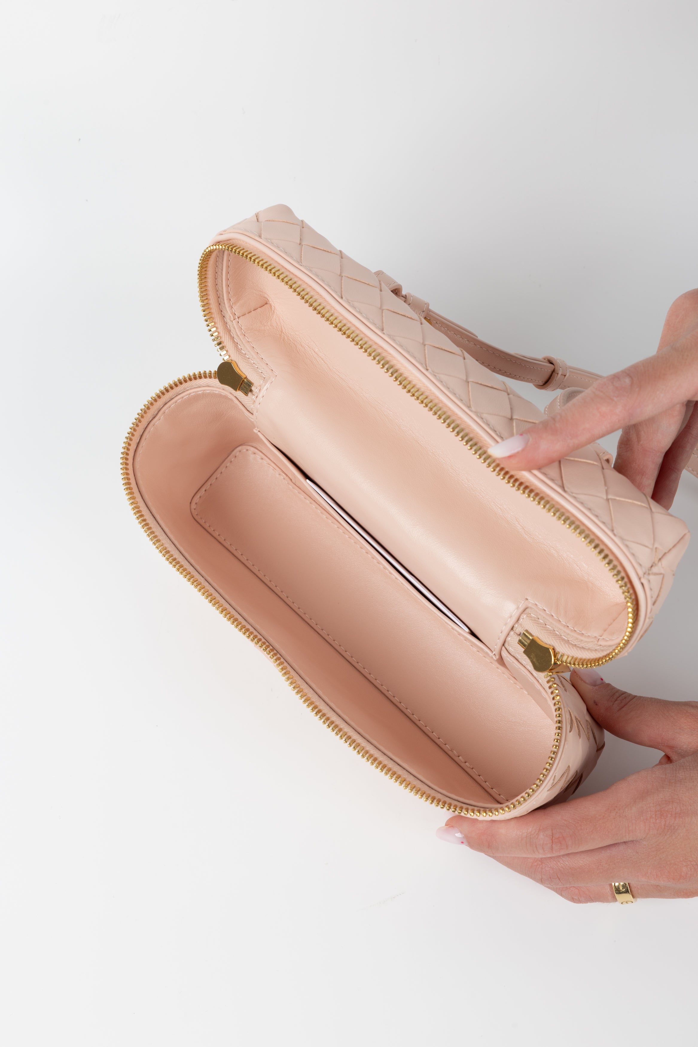 BOTTEGA VENETA VANITY BANG BANG