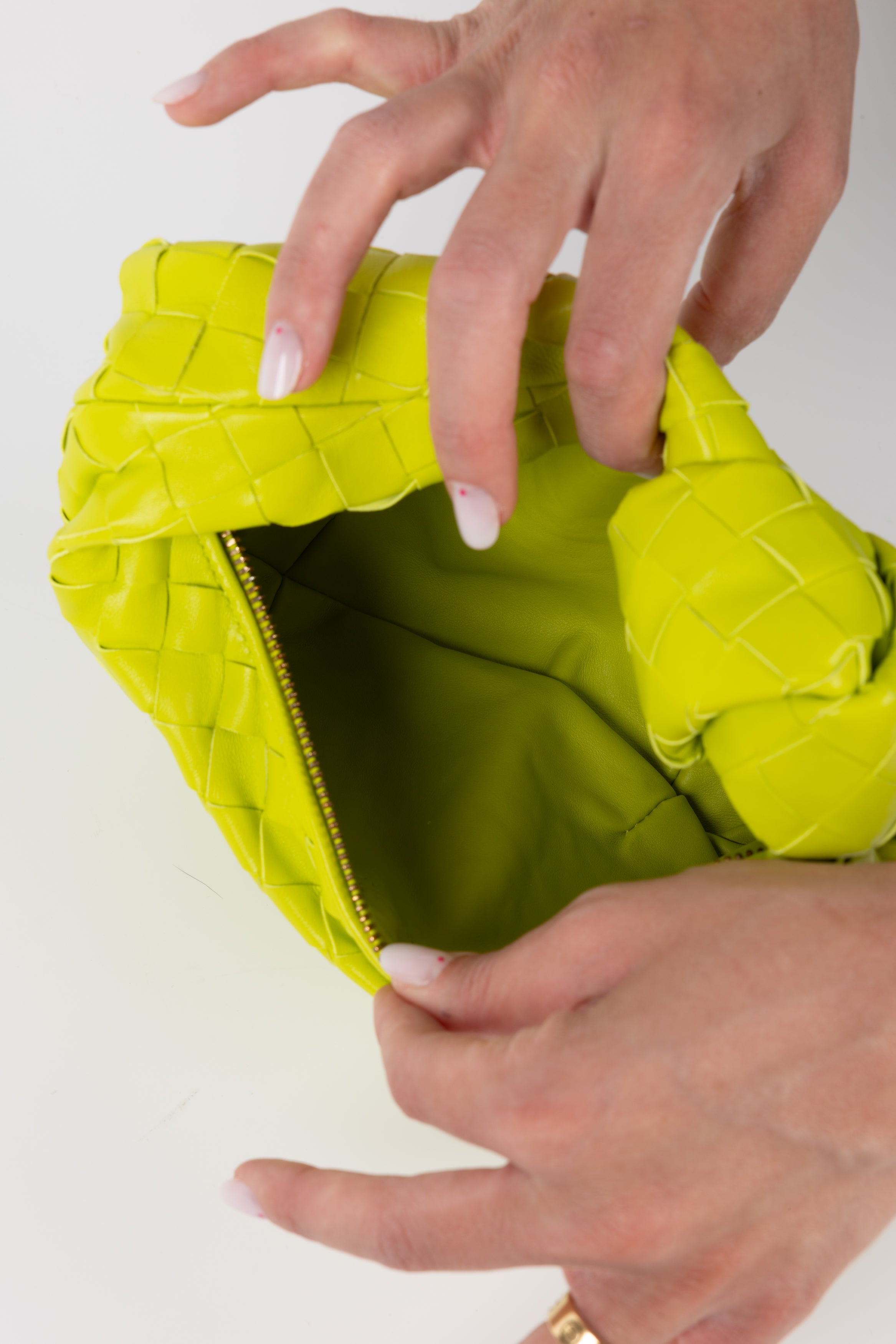 BOTTEGA VENETA MINI JODIE VERDE LIME