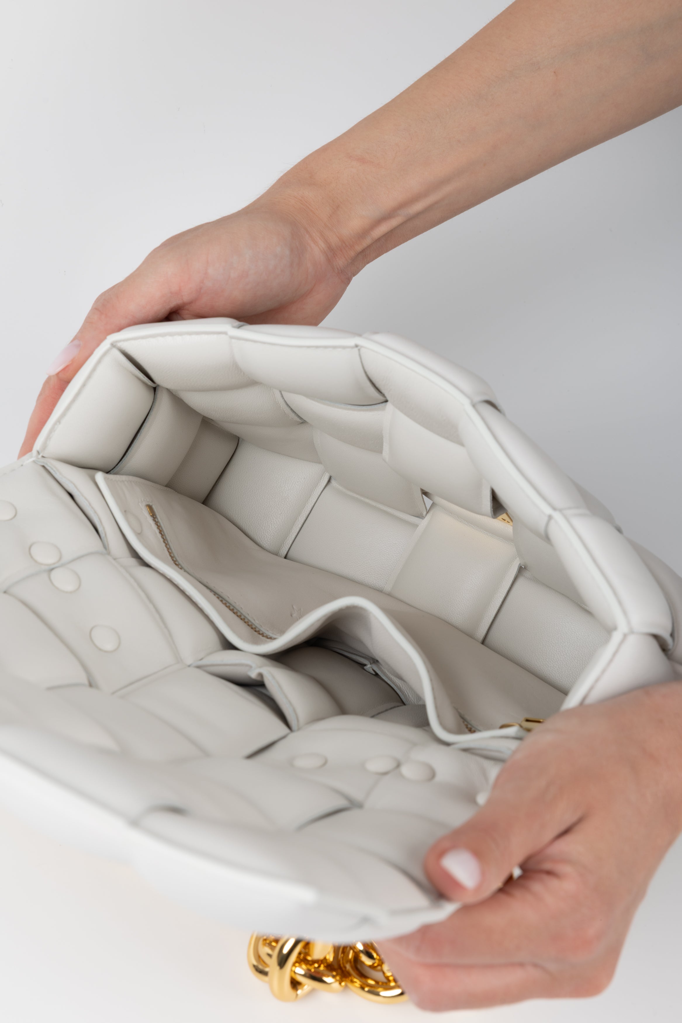 BOTTEGA VENETA PADDED BIANCA