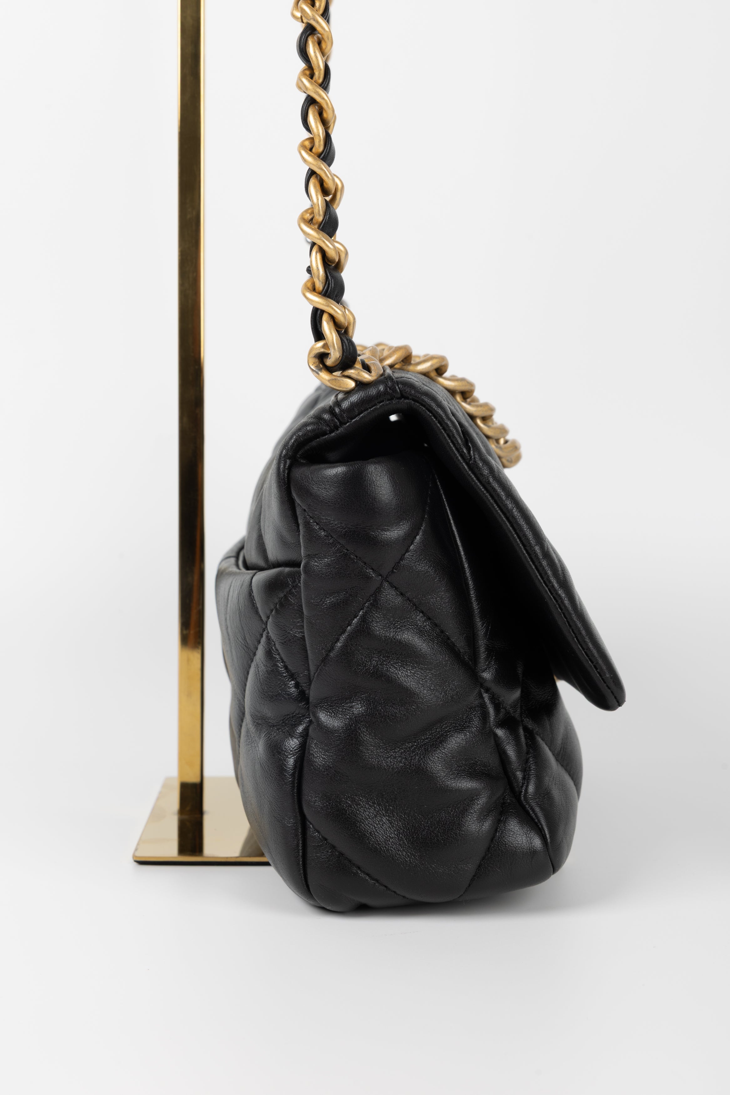 CHANEL 19 SMALL NERA