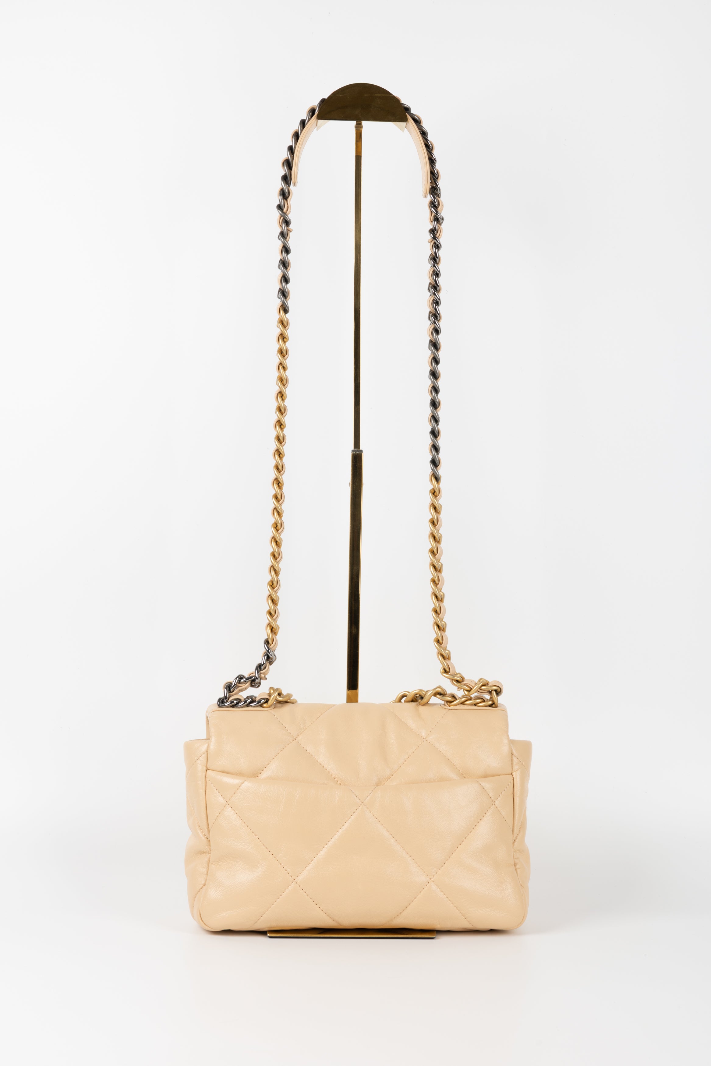 CHANEL 19 SMALL BEIGE