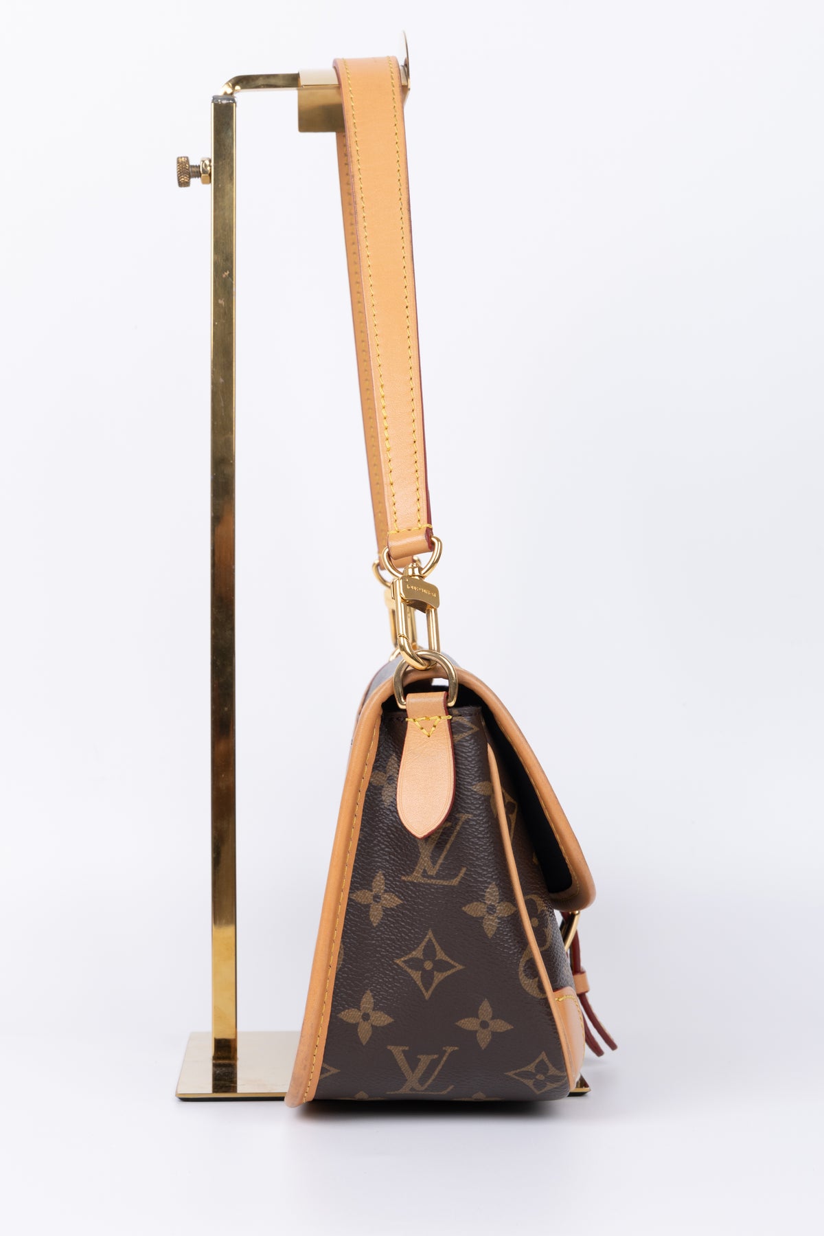 LOUIS VUITTON DIANE