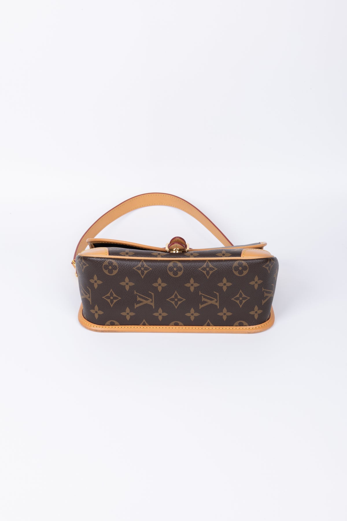 LOUIS VUITTON DIANE