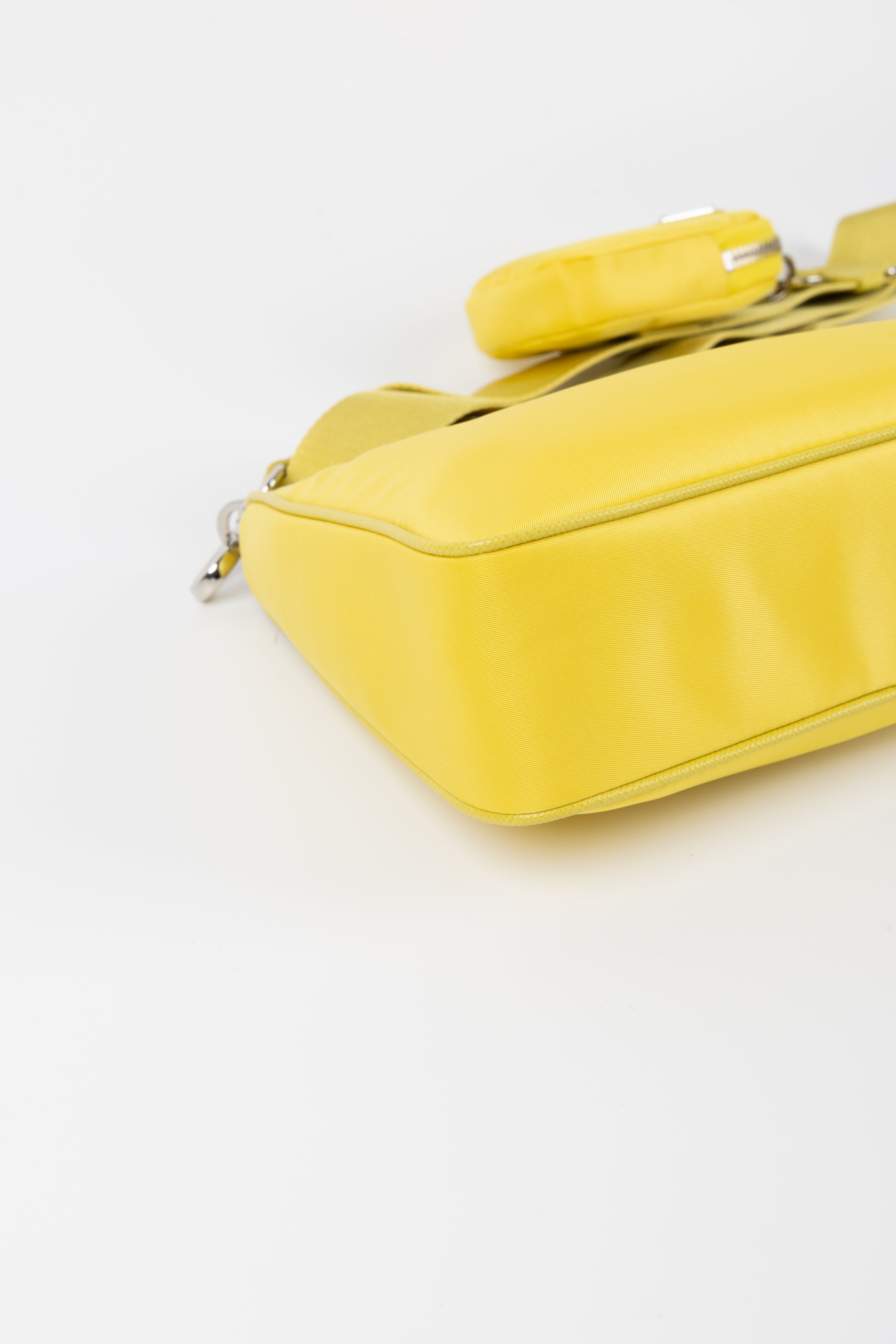 PRADA RE-EDITION 2005 GIALLA
