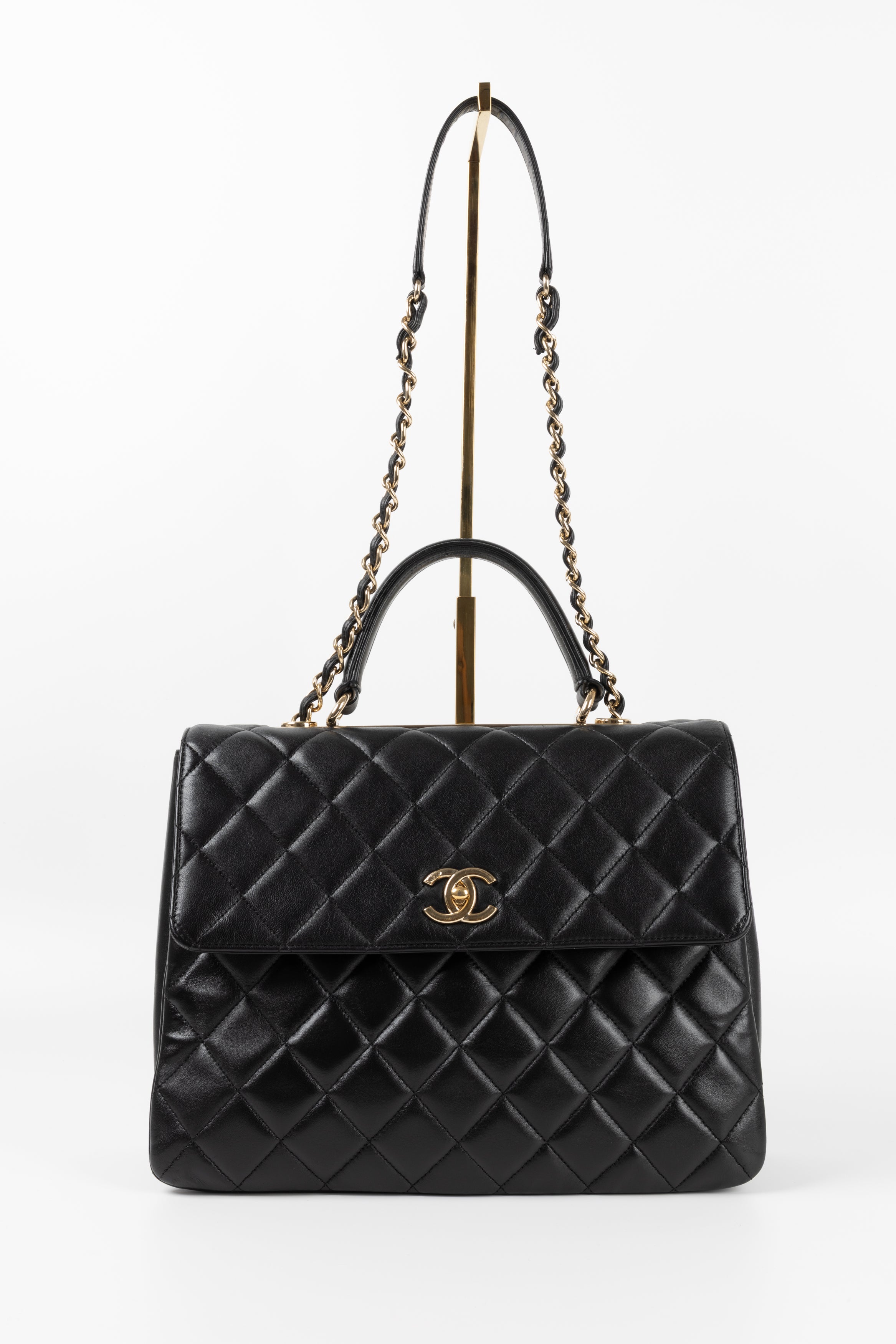 CHANEL MAXI MANICO NERA