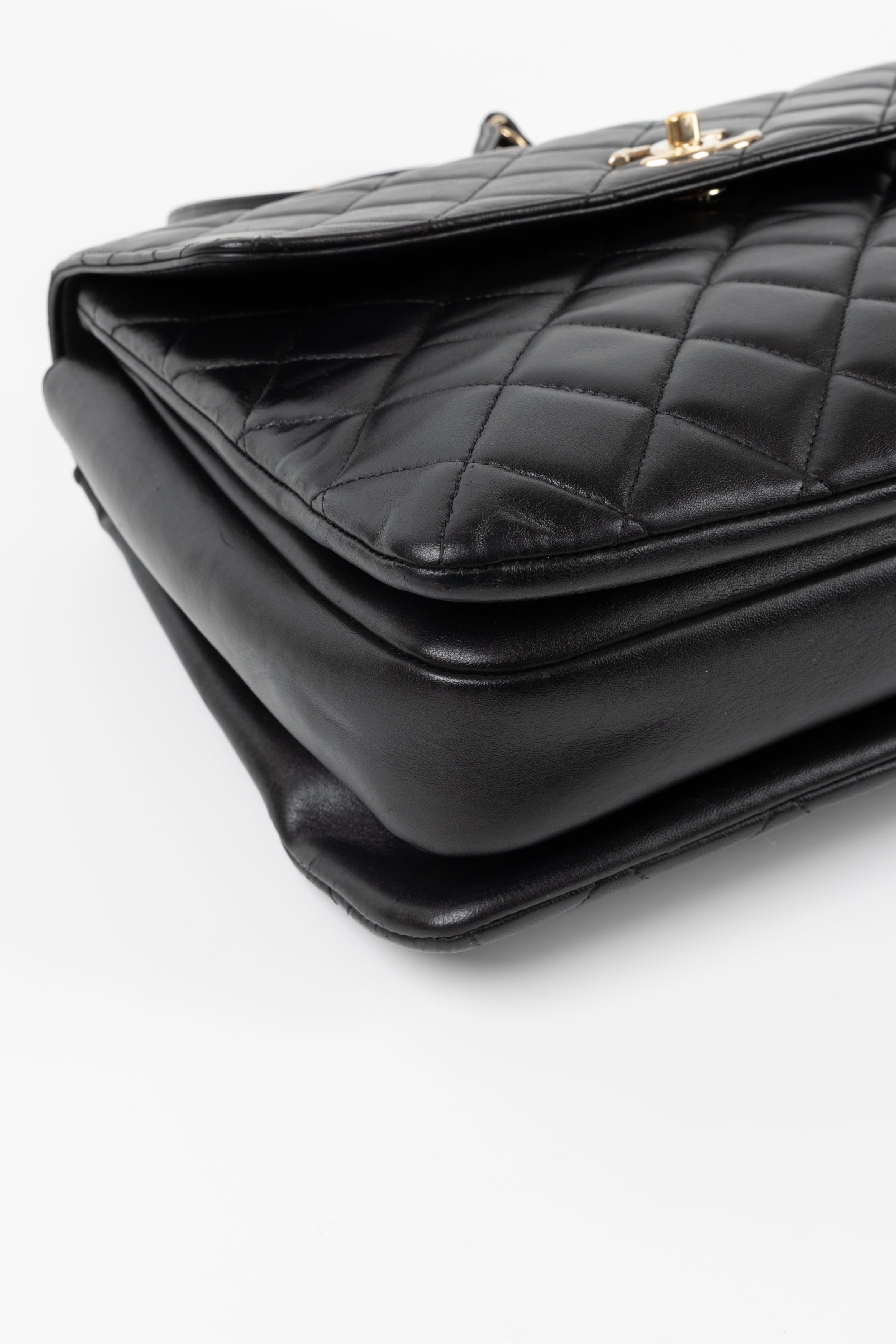 CHANEL MAXI MANICO NERA