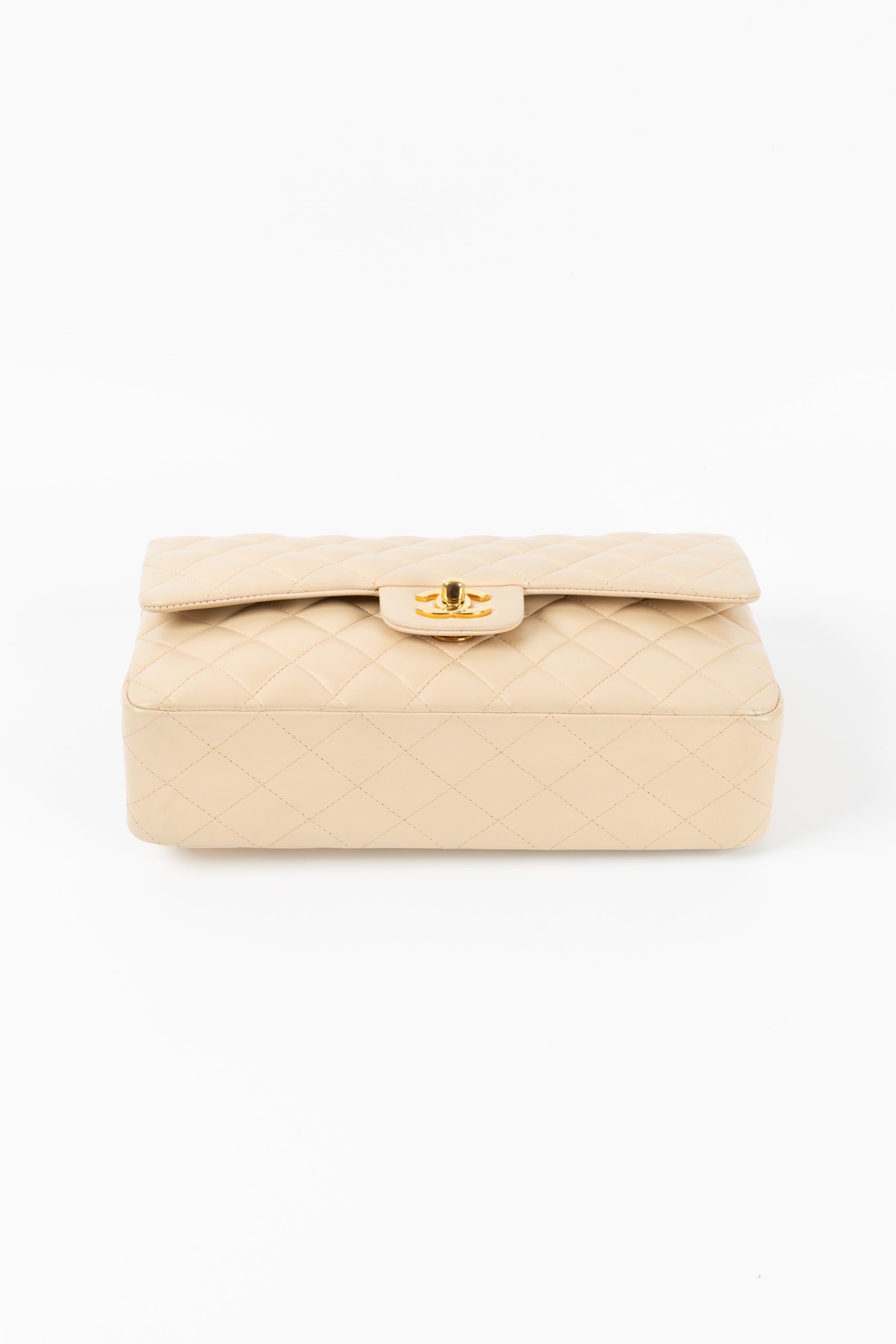 CHANEL 11.12 BEIGE/ORO