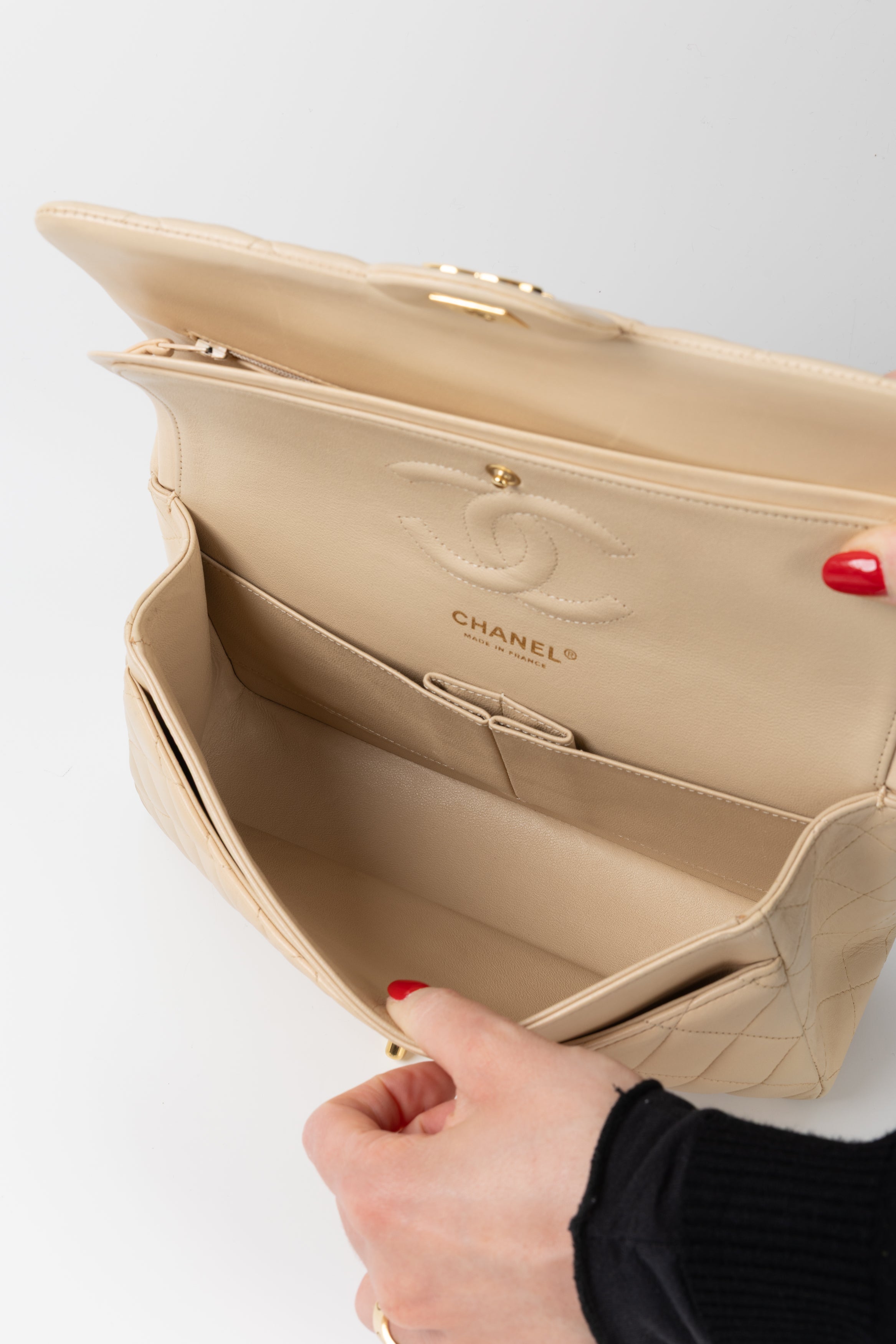 CHANEL 11.12 BEIGE/ORO