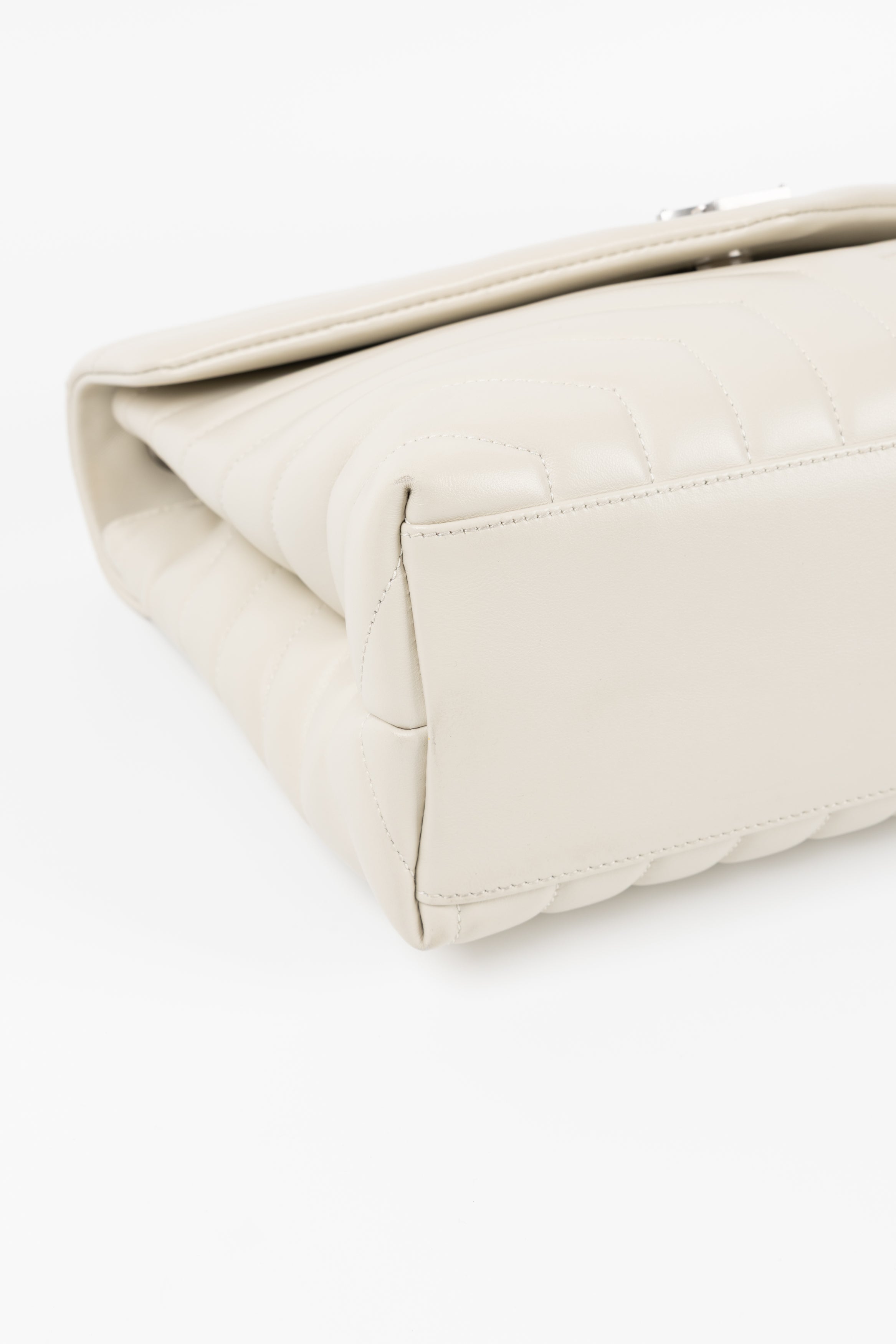 SAINT LAURENT LOU LOU GRANDE BIANCA