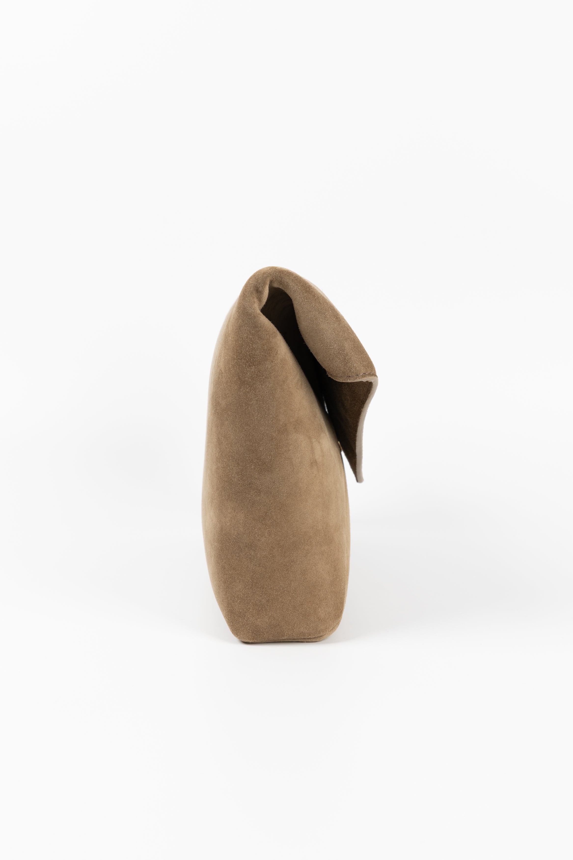 SAINT LAURENT ENEVELOPE POUCH IN SUEDE FANGO