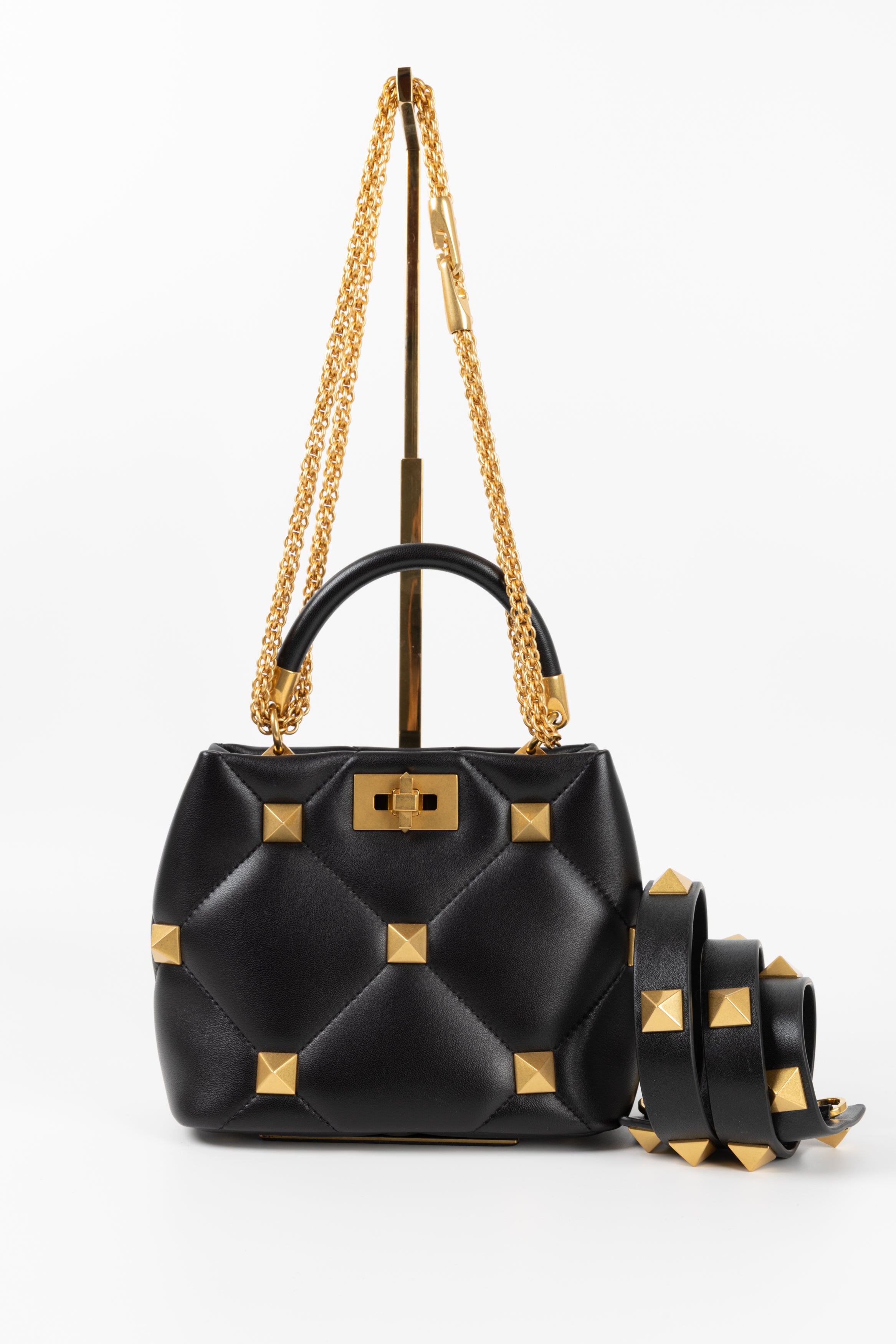 VALENTINO ROMAN STUD HAND BAG NERA