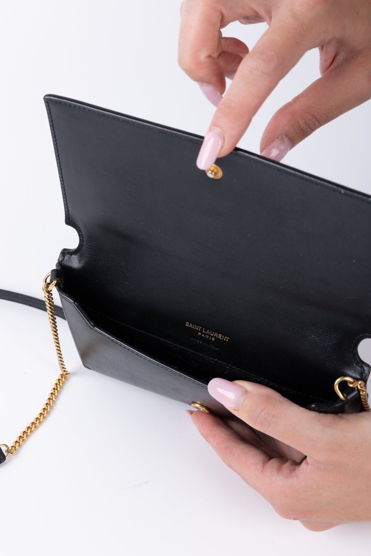 SAINT LAURENT POCHETTE CASSANDRE PORTA CELLULARE