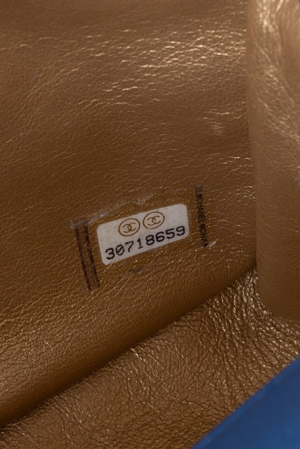 CHANEL MINI SQUARE BLU CON SFERA