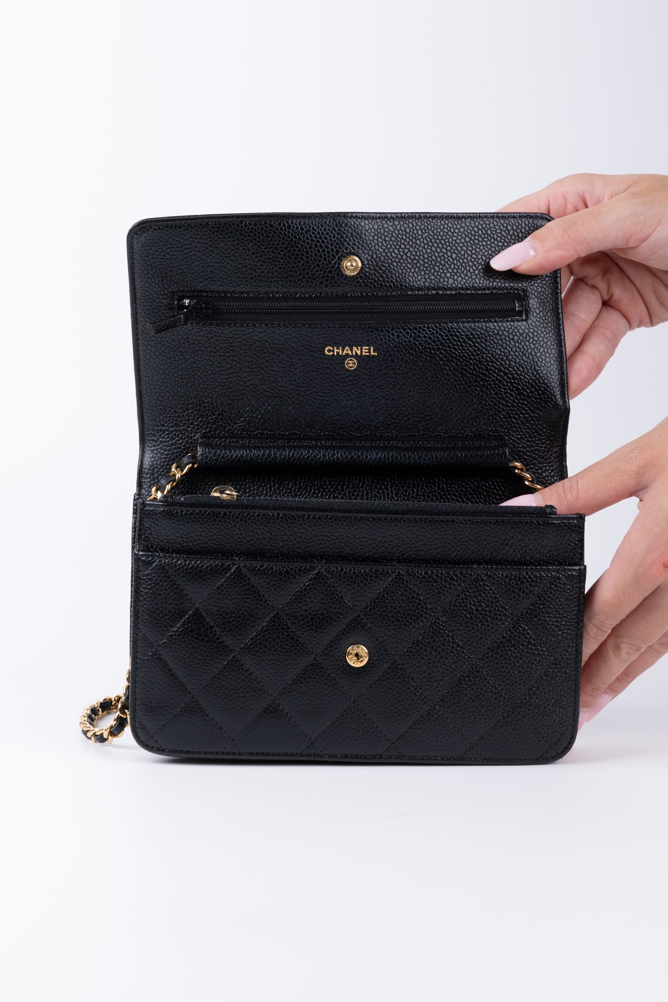 CHANEL WOC CAVIAR NERO/ORO