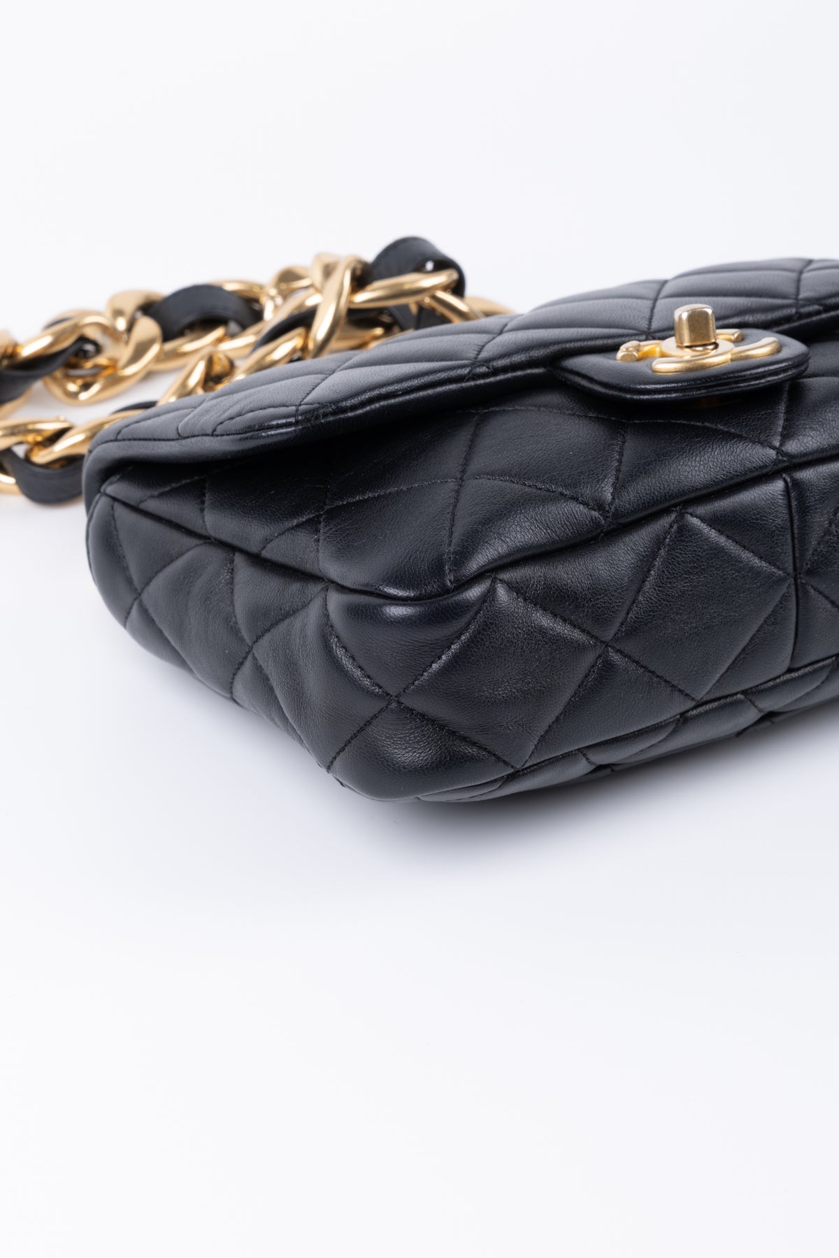 CHANEL FUNKY TOWN NERA