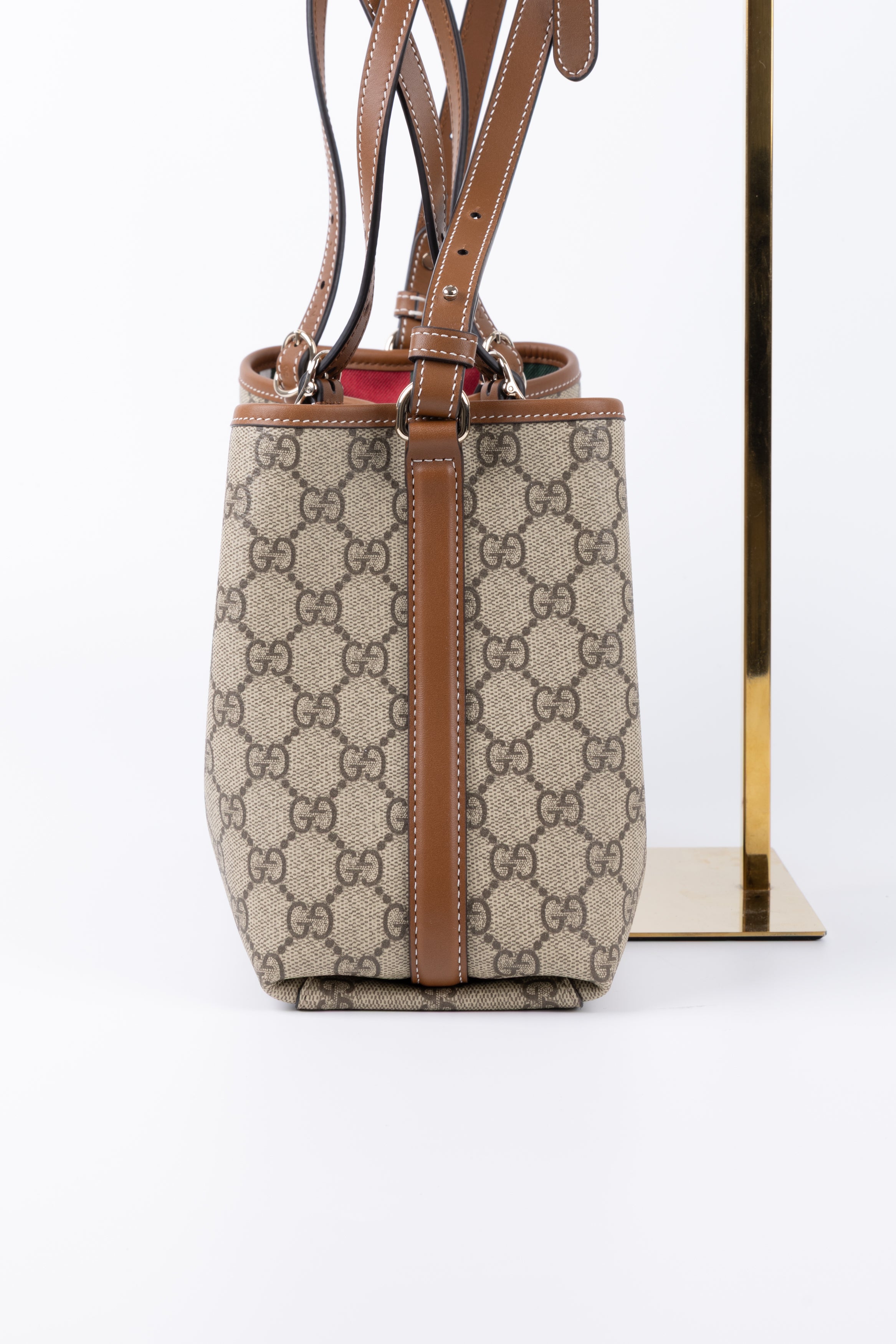 GUCCI SHOPPING EMBLEM MEDIA