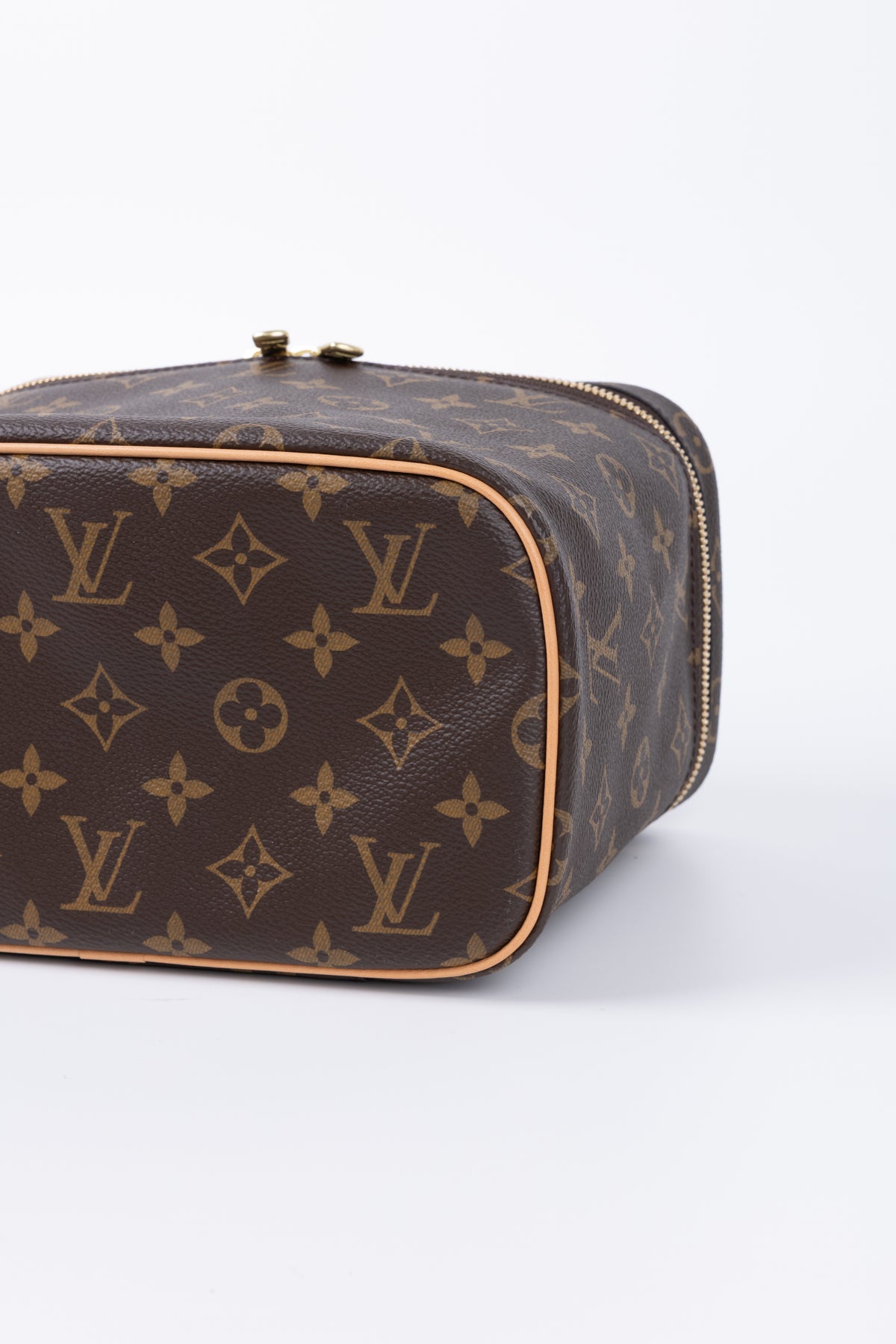 LOUIS VUITTON VANITY NICE BB