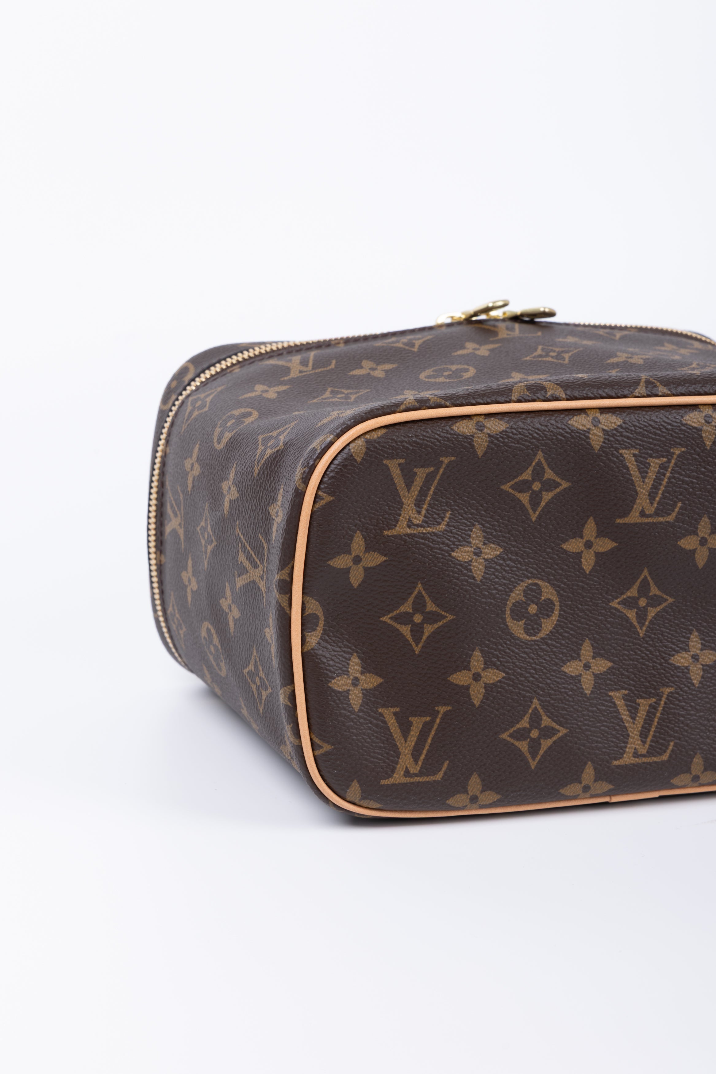 LOUIS VUITTON VANITY NICE BB