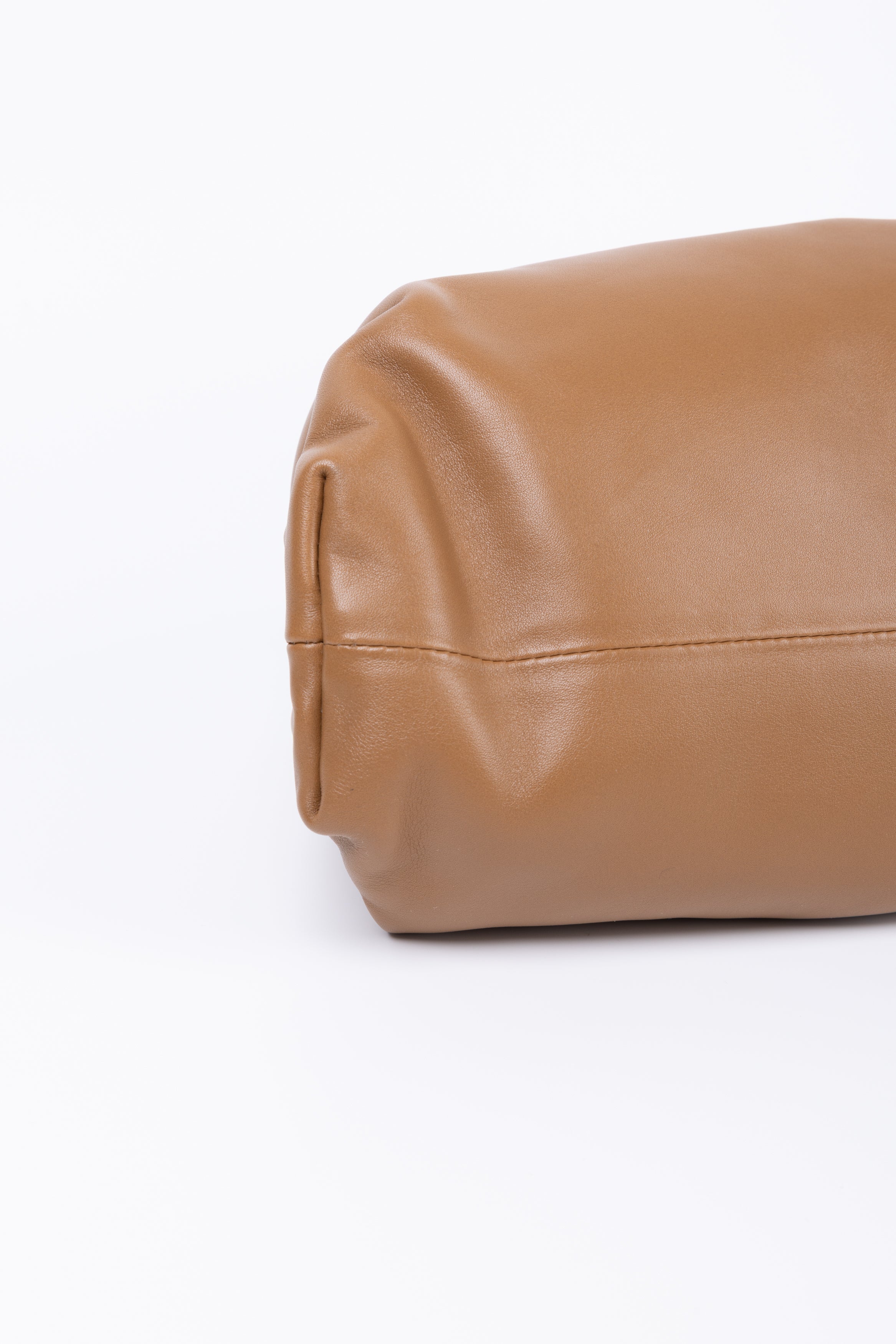 Bottega Veneta Clutch Pouch CAMMELLO